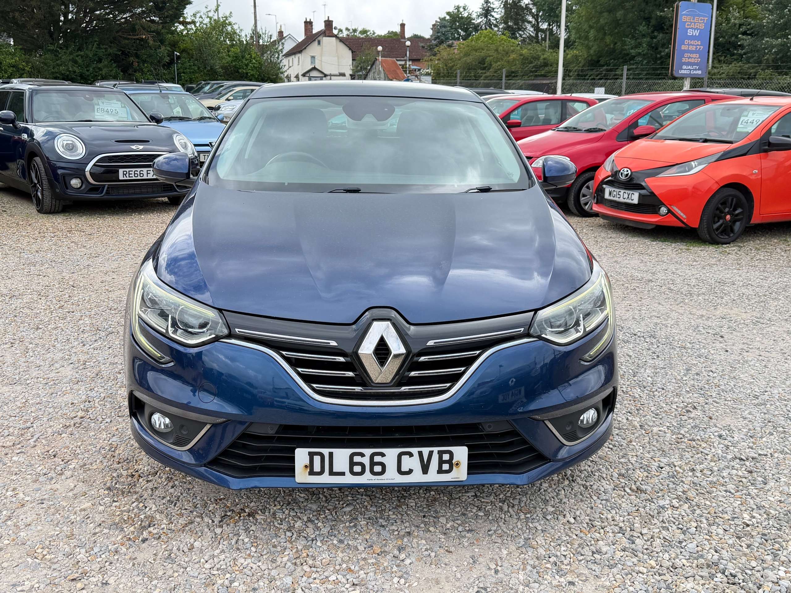 A 2016 RENAULT MEGANE 1.5 dCi Dynamique S Nav Hatchback 5dr Diesel Manual Euro 6 (s/s) (110 ps) A 2016 RENAULT MEGANE 1.5 dCi Dynamique S Nav Hatchback 5dr Diesel Manual Euro 6 (s/s) (110 ps)