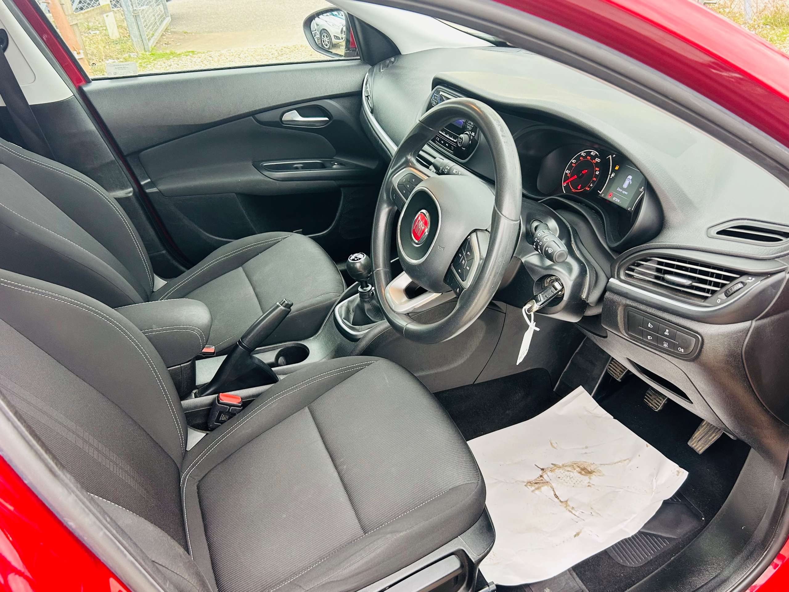 A 2017 FIAT TIPO 1.4 MPI Easy Hatchback 5dr Petrol Manual Euro 6 (95 ps) A 2017 FIAT TIPO 1.4 MPI Easy Hatchback 5dr Petrol Manual Euro 6 (95 ps)