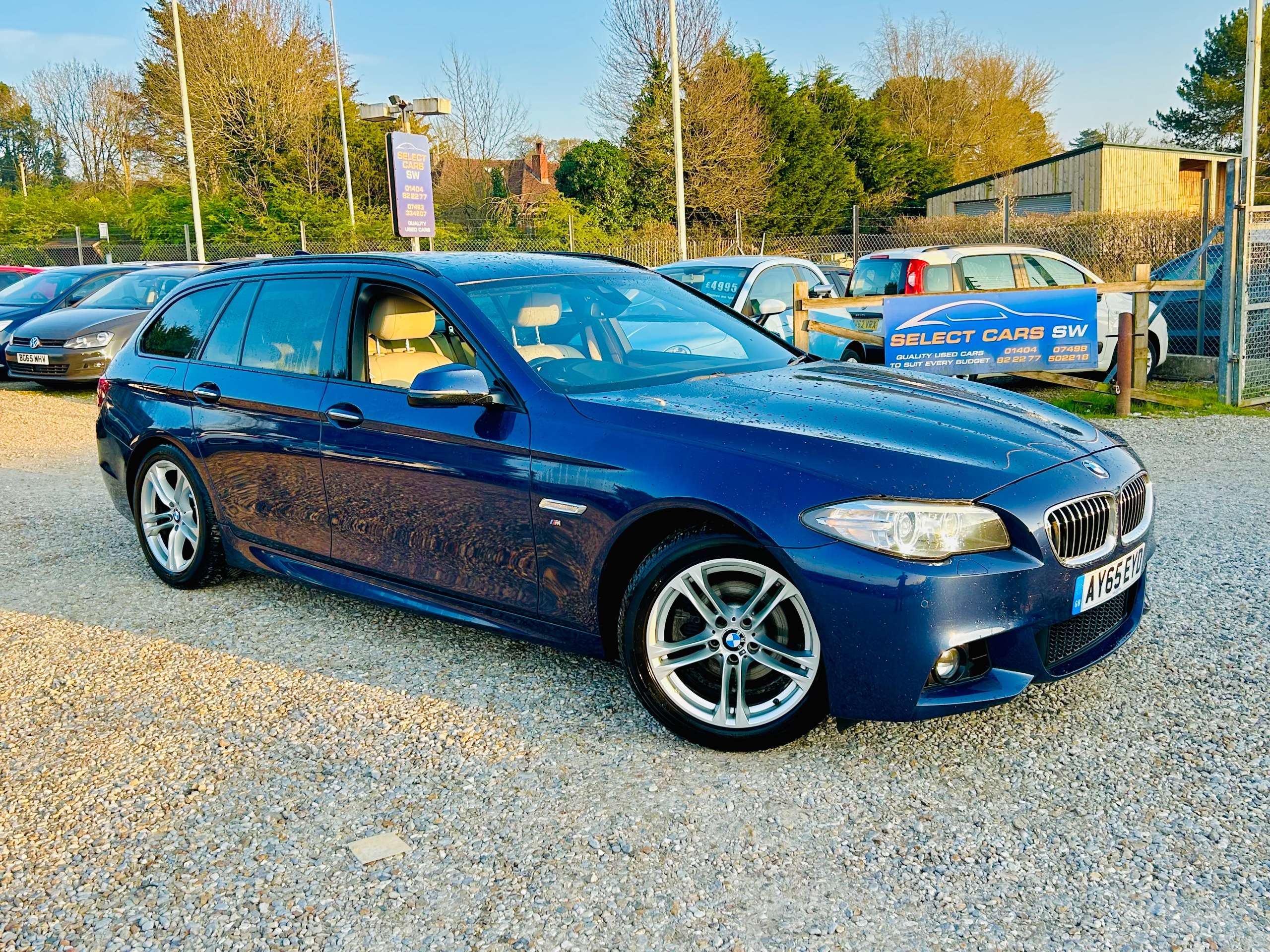 A 2015 BMW 5 SERIES 2.0 520d M Sport Touring 5dr Diesel Auto Euro 6 (s/s) (190 ps) A 2015 BMW 5 SERIES 2.0 520d M Sport Touring 5dr Diesel Auto Euro 6 (s/s) (190 ps)