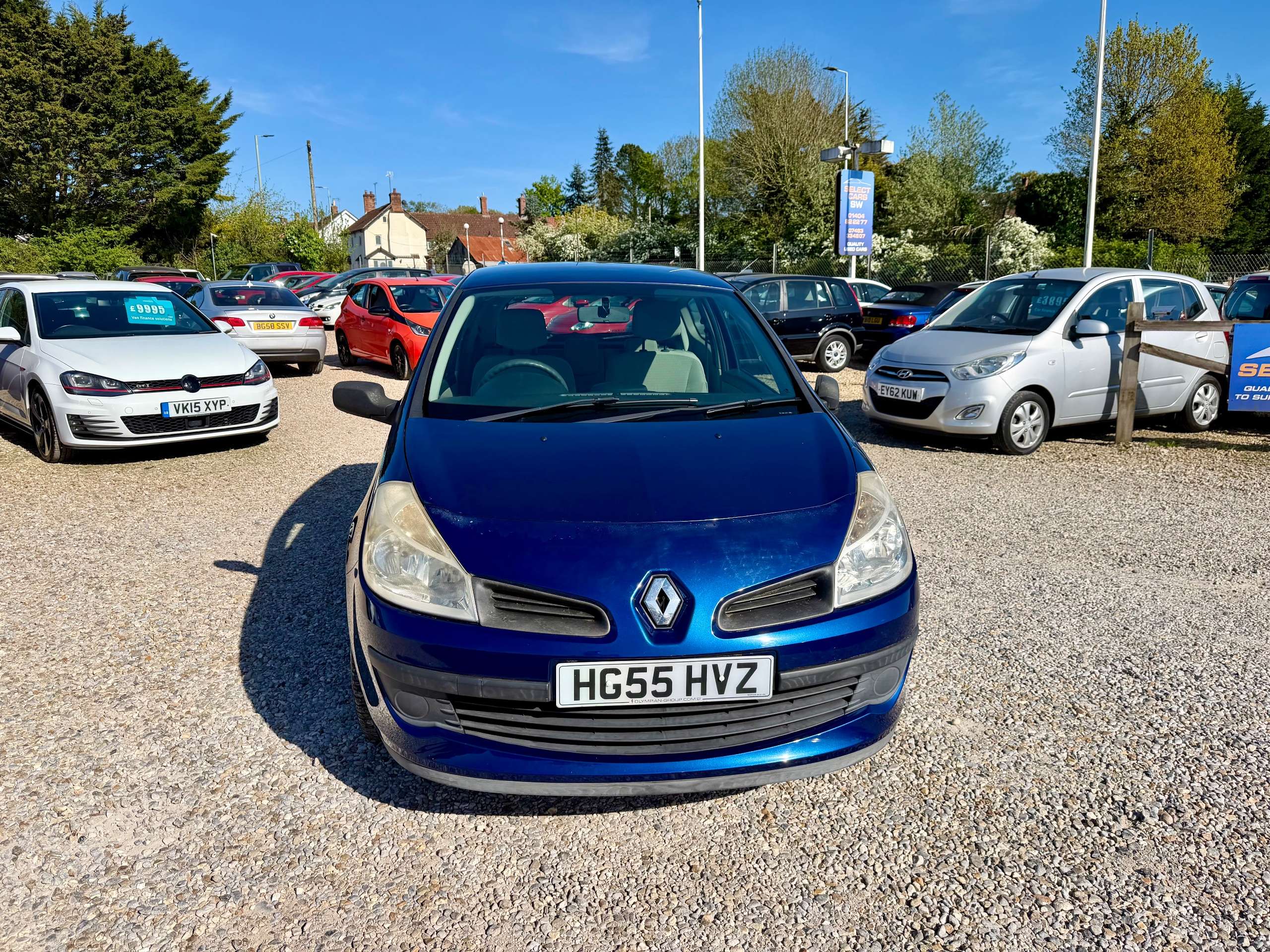 A 2005 RENAULT CLIO 1.6 VVT Expression Hatchback 3dr Petrol Automatic (179 g/km, 111 bhp) A 2005 RENAULT CLIO 1.6 VVT Expression Hatchback 3dr Petrol Automatic (179 g/km, 111 bhp)