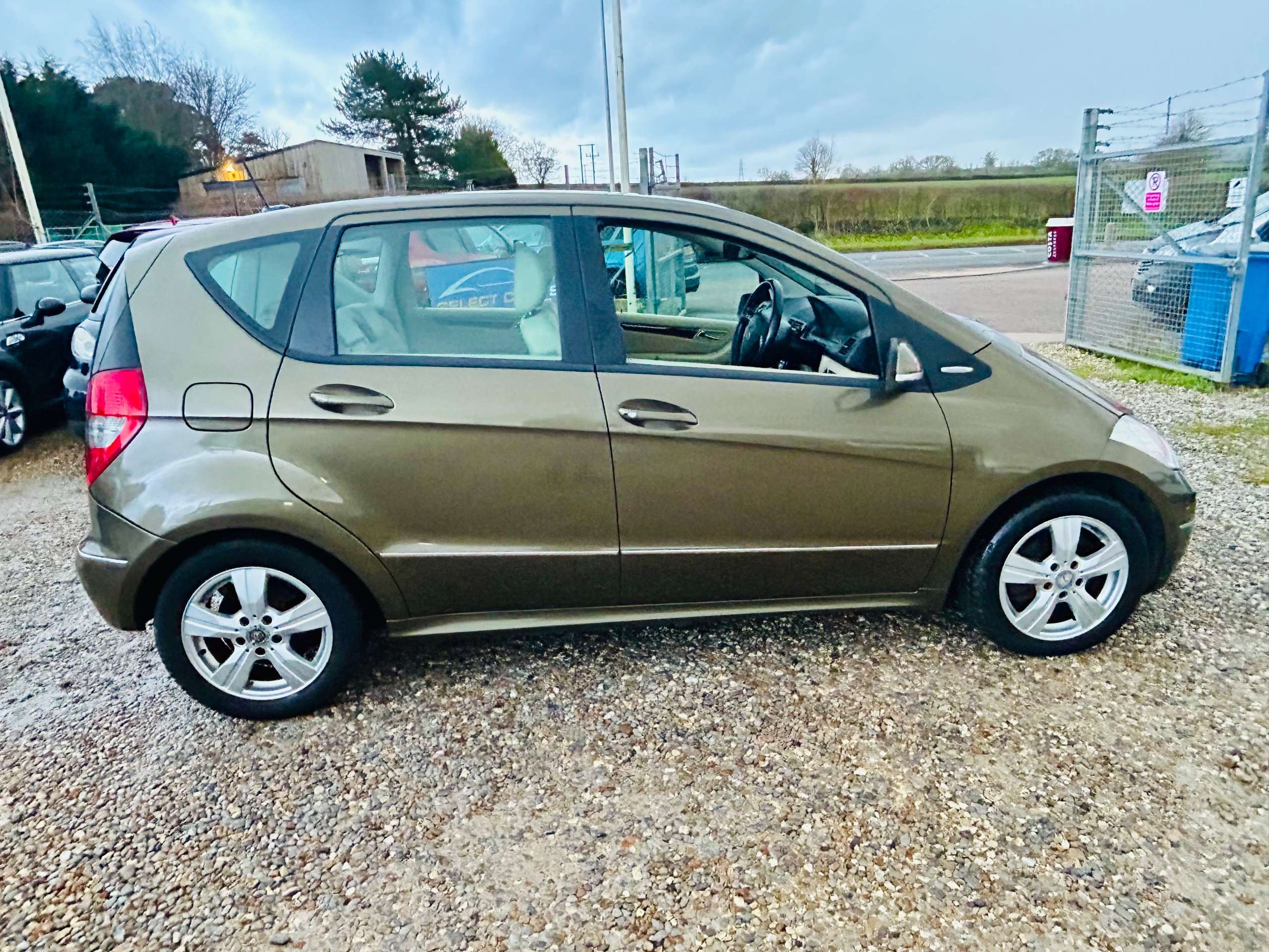 2011 MERCEDES-BENZ A CLASS 2011 MERCEDES-BENZ A CLASS