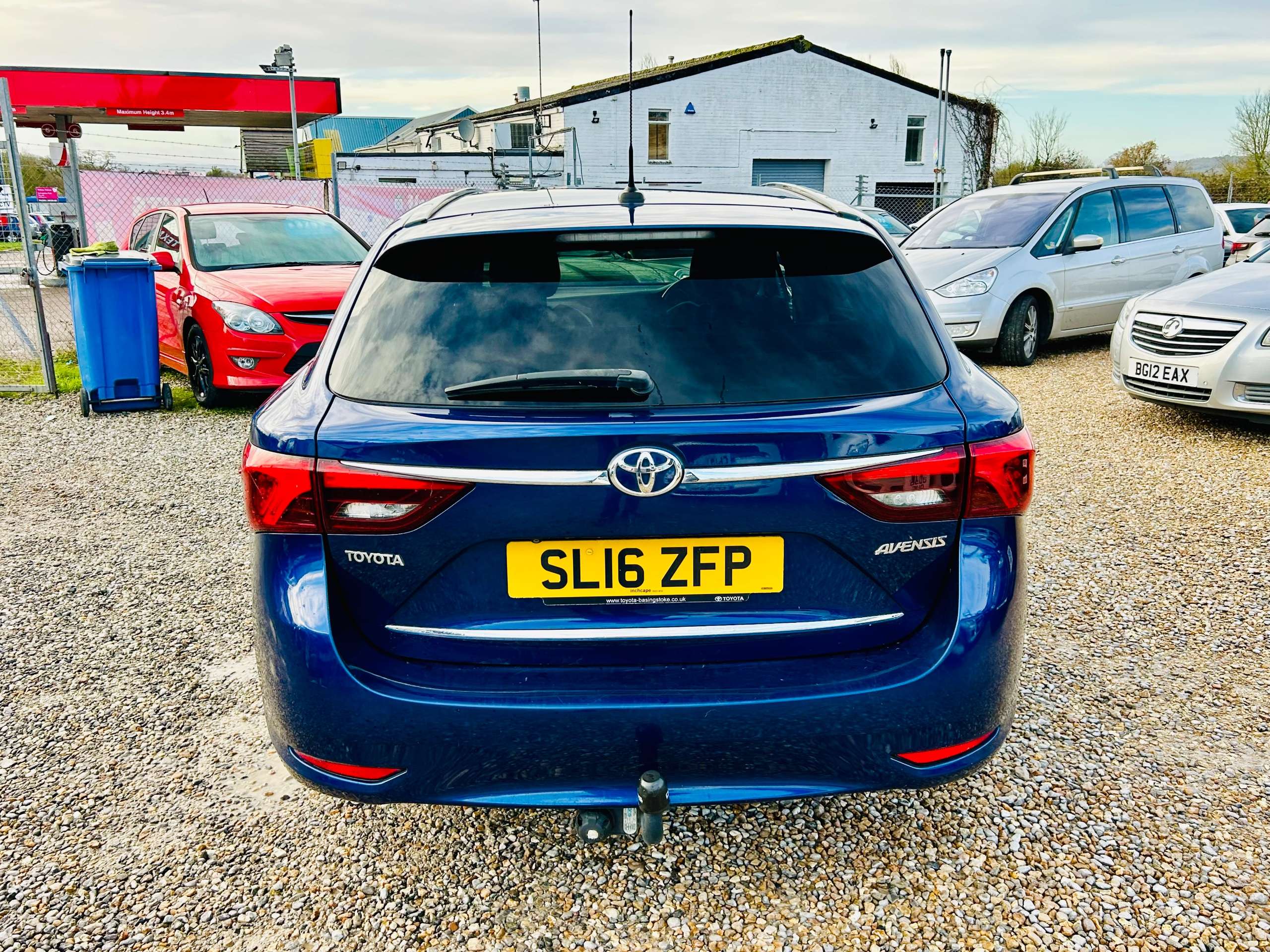 2016 TOYOTA AVENSIS 2016 TOYOTA AVENSIS