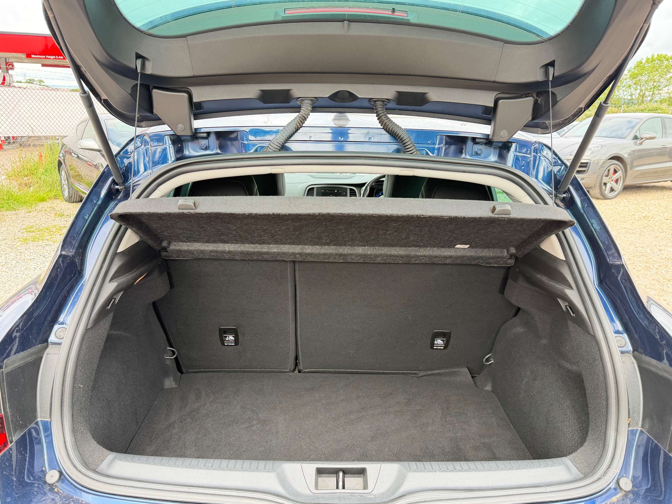 2016 RENAULT MEGANE 2016 RENAULT MEGANE