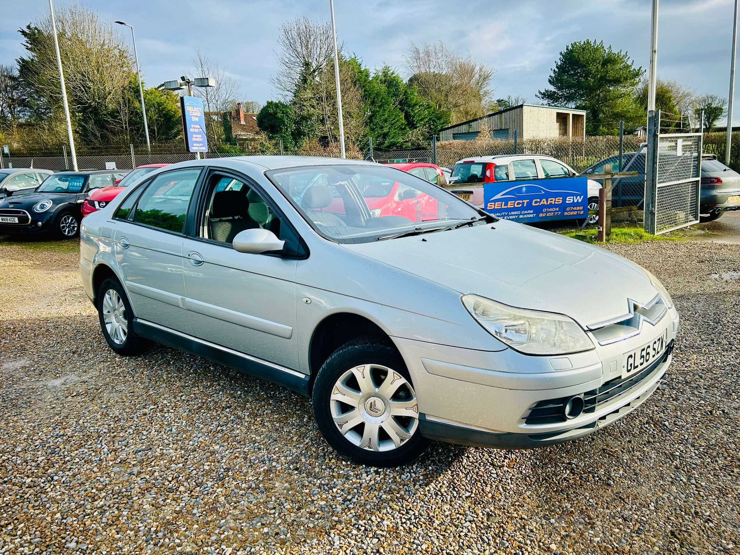 A 2006 CITROEN C5 2.2 HDi 16V VTX+ Hatchback 5dr Diesel Manual (160 g/km, 168 bhp) A 2006 CITROEN C5 2.2 HDi 16V VTX+ Hatchback 5dr Diesel Manual (160 g/km, 168 bhp)