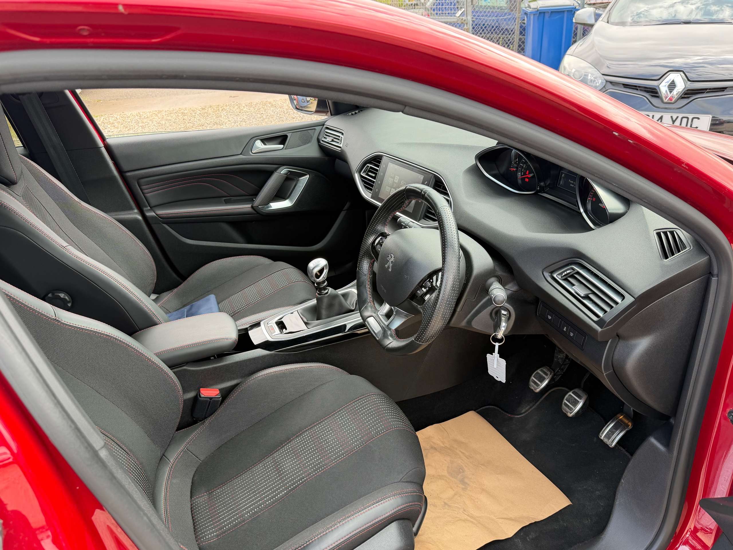 A 2017 PEUGEOT 308 1.6 BlueHDi GT Line Hatchback 5dr Diesel Manual Euro 6 (s/s) (120 ps) A 2017 PEUGEOT 308 1.6 BlueHDi GT Line Hatchback 5dr Diesel Manual Euro 6 (s/s) (120 ps)