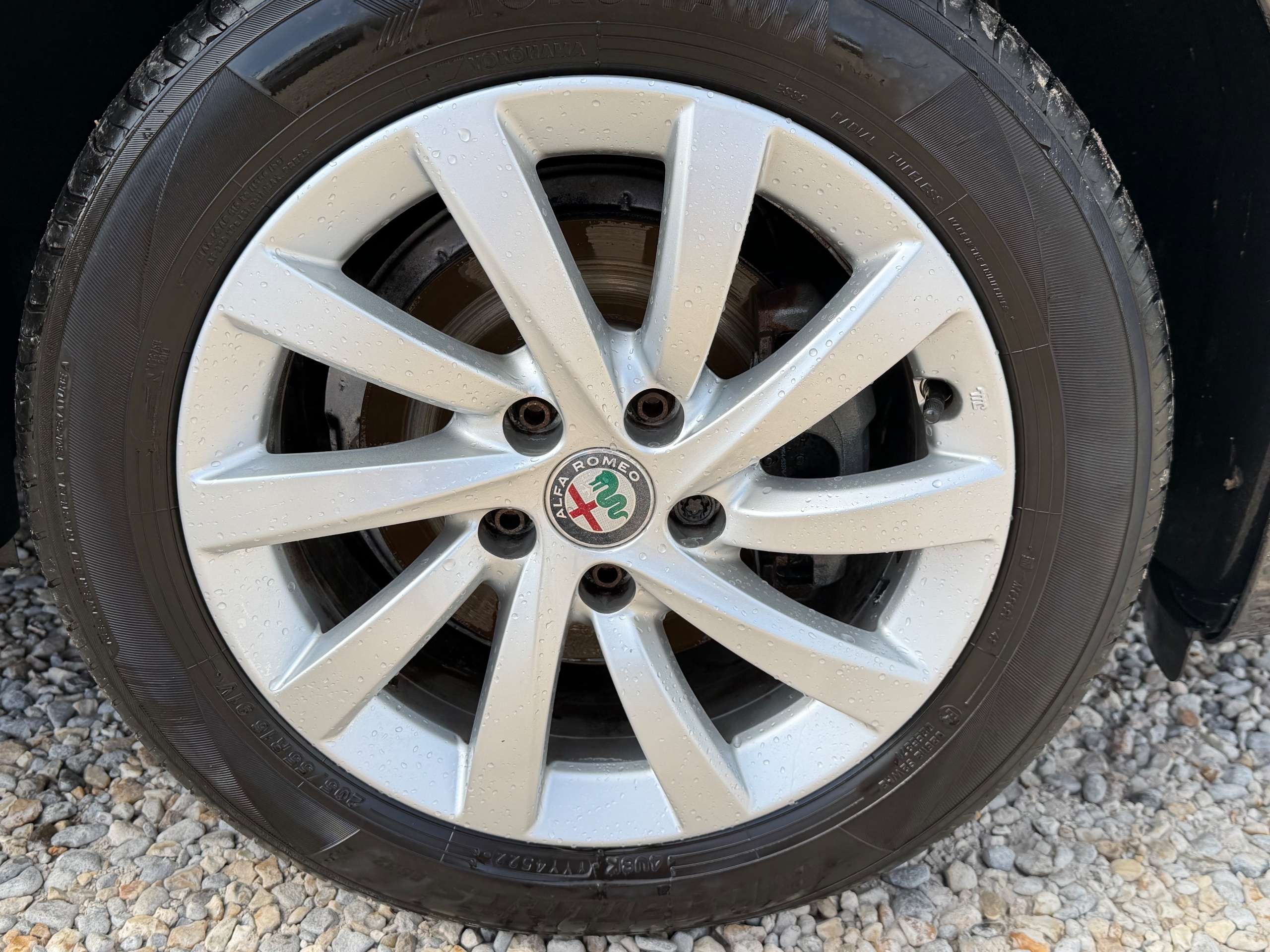 A 2017 ALFA ROMEO GIULIETTA 1.4 TB Giulietta Hatchback 5dr Petrol Manual Euro 6 (s/s) (120 bhp) A 2017 ALFA ROMEO GIULIETTA 1.4 TB Giulietta Hatchback 5dr Petrol Manual Euro 6 (s/s) (120 bhp)