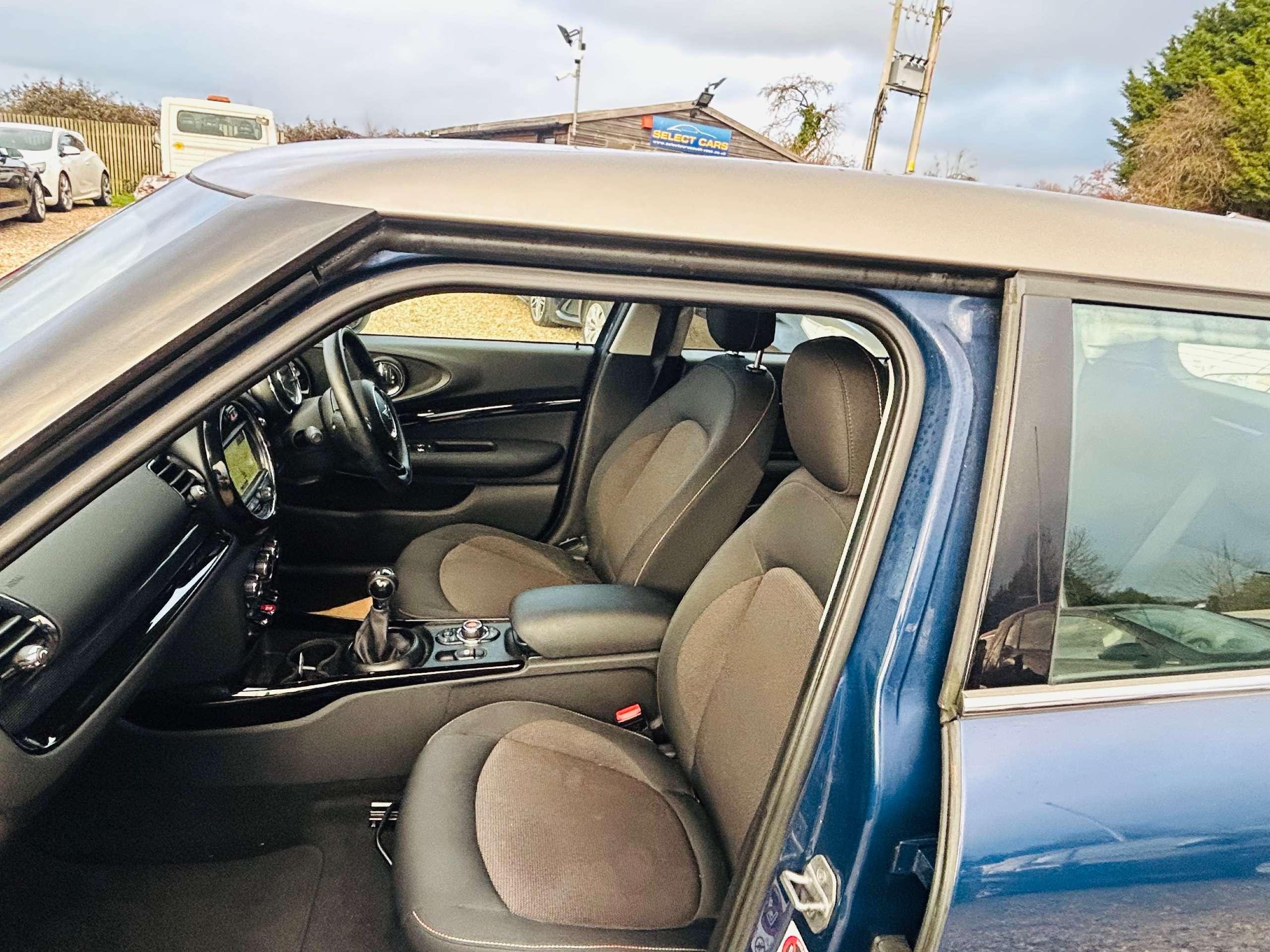 2016 MINI CLUBMAN 2016 MINI CLUBMAN