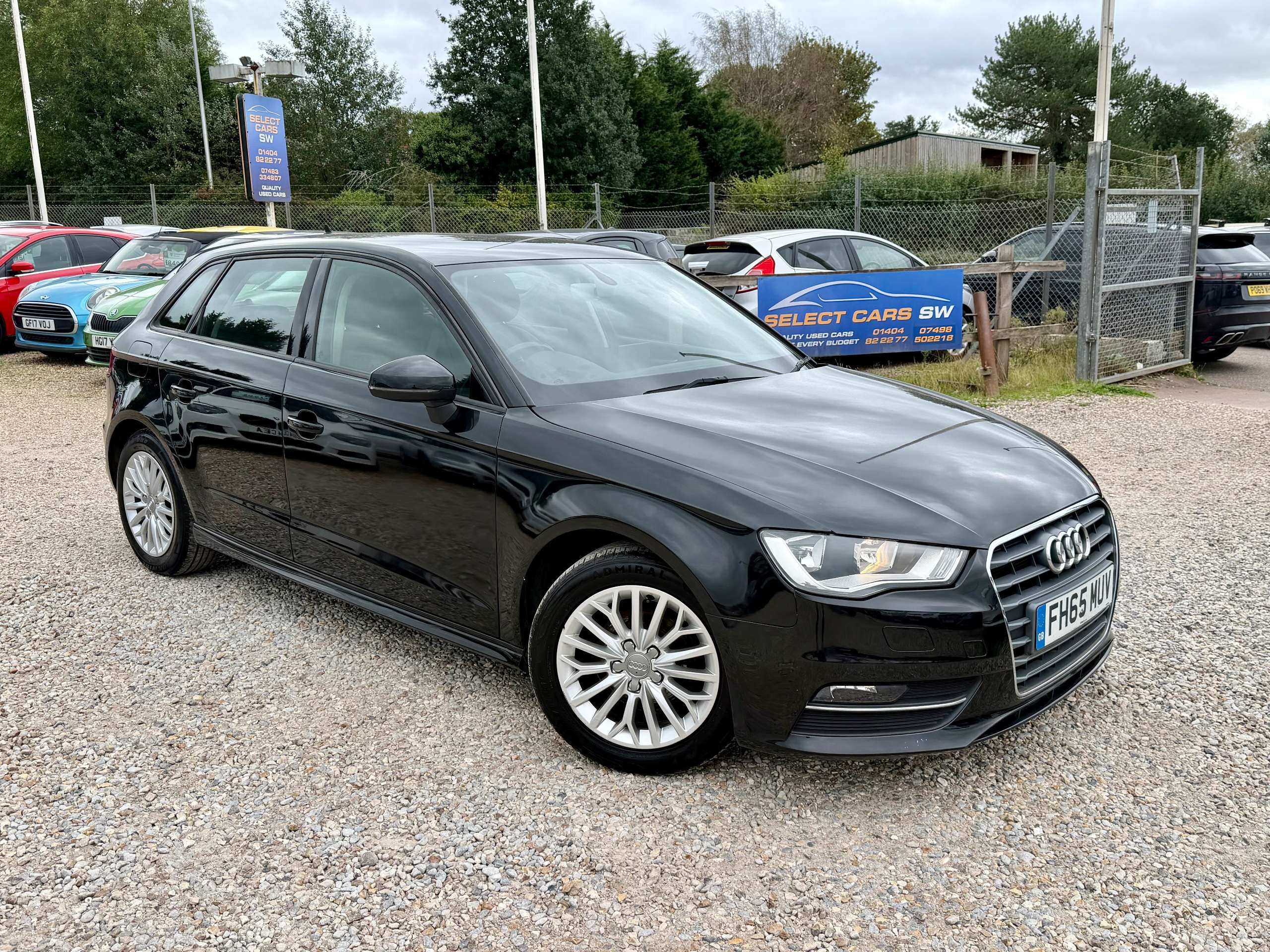 A 2015 AUDI A3 1.6 TDI ultra SE Technik Sportback 5dr Diesel Manual Euro 6 (s/s) (110 ps) A 2015 AUDI A3 1.6 TDI ultra SE Technik Sportback 5dr Diesel Manual Euro 6 (s/s) (110 ps)
