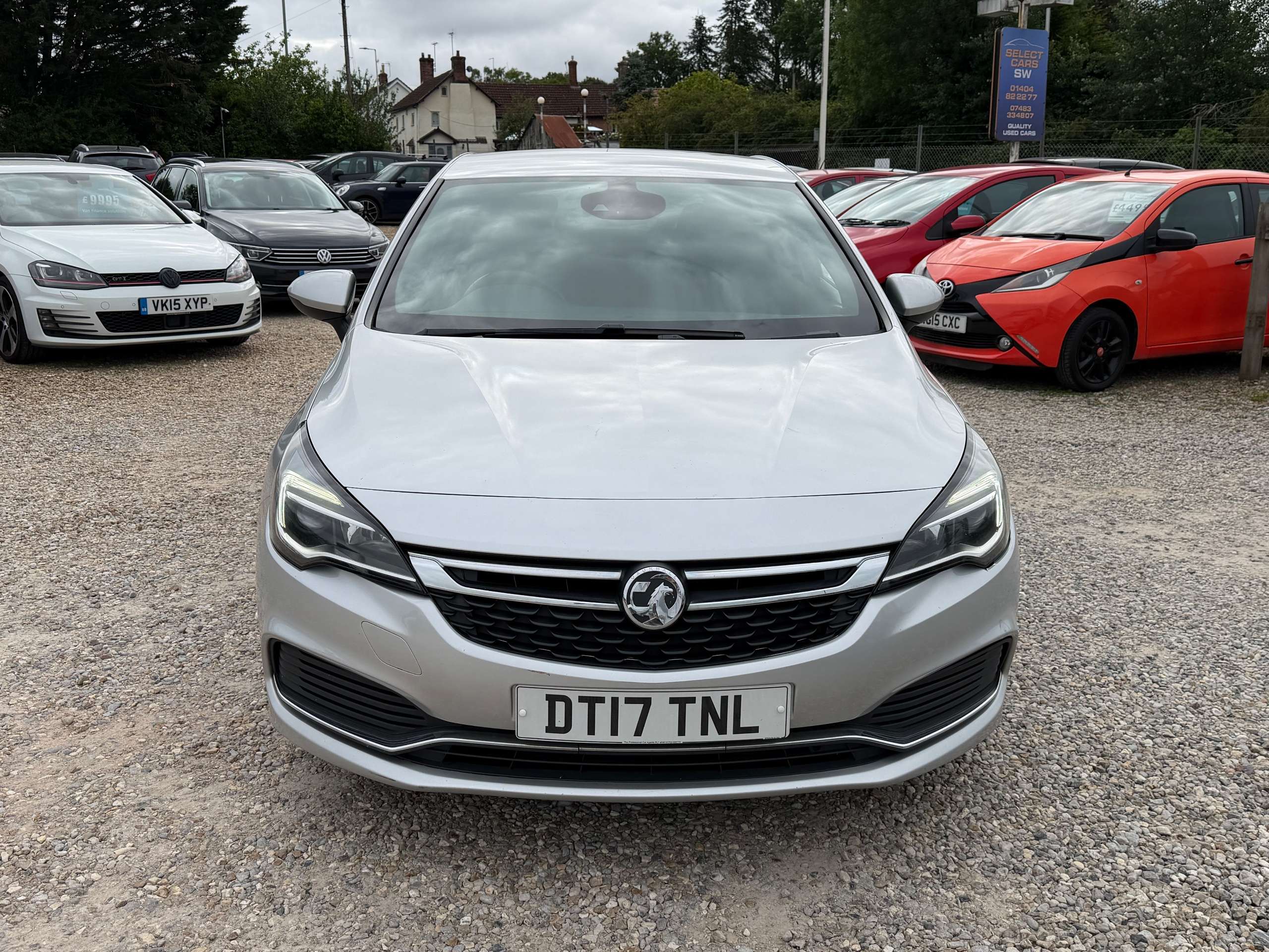 A 2017 VAUXHALL ASTRA 1.6 CDTi BlueInjection SRi VX Line Hatchback 5dr Diesel Manual Euro 6 (s/s) (136 ps) A 2017 VAUXHALL ASTRA 1.6 CDTi BlueInjection SRi VX Line Hatchback 5dr Diesel Manual Euro 6 (s/s) (136 ps)