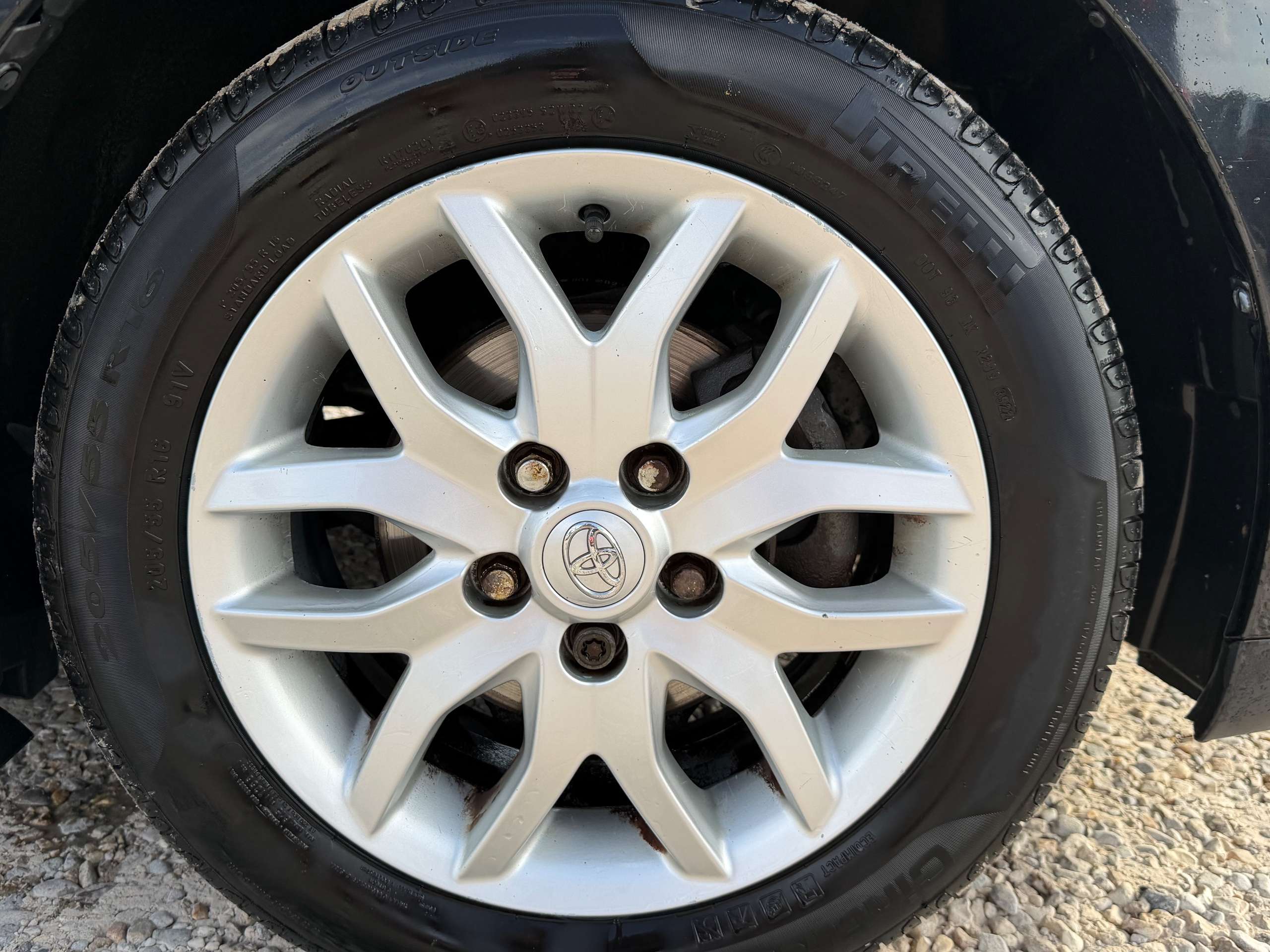 A 2008 TOYOTA AURIS 1.4 VVT-i T3 Hatchback 5dr Petrol Manual (163 g/km, 97 bhp) A 2008 TOYOTA AURIS 1.4 VVT-i T3 Hatchback 5dr Petrol Manual (163 g/km, 97 bhp)