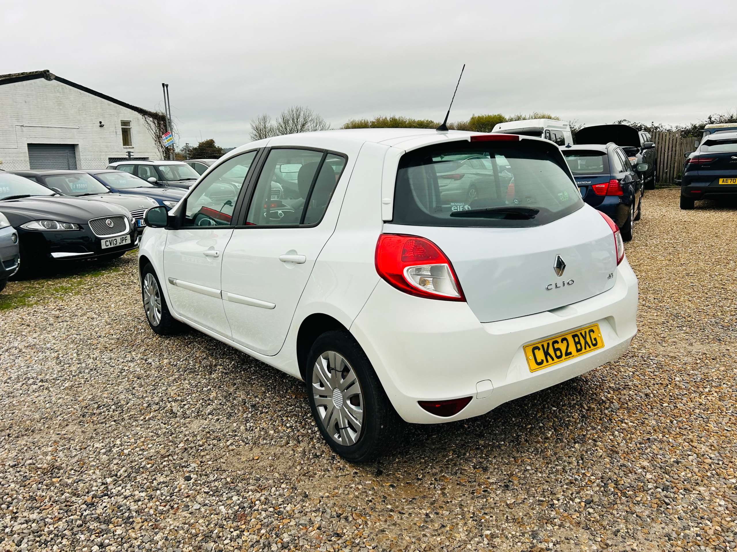 2012 RENAULT CLIO 2012 RENAULT CLIO