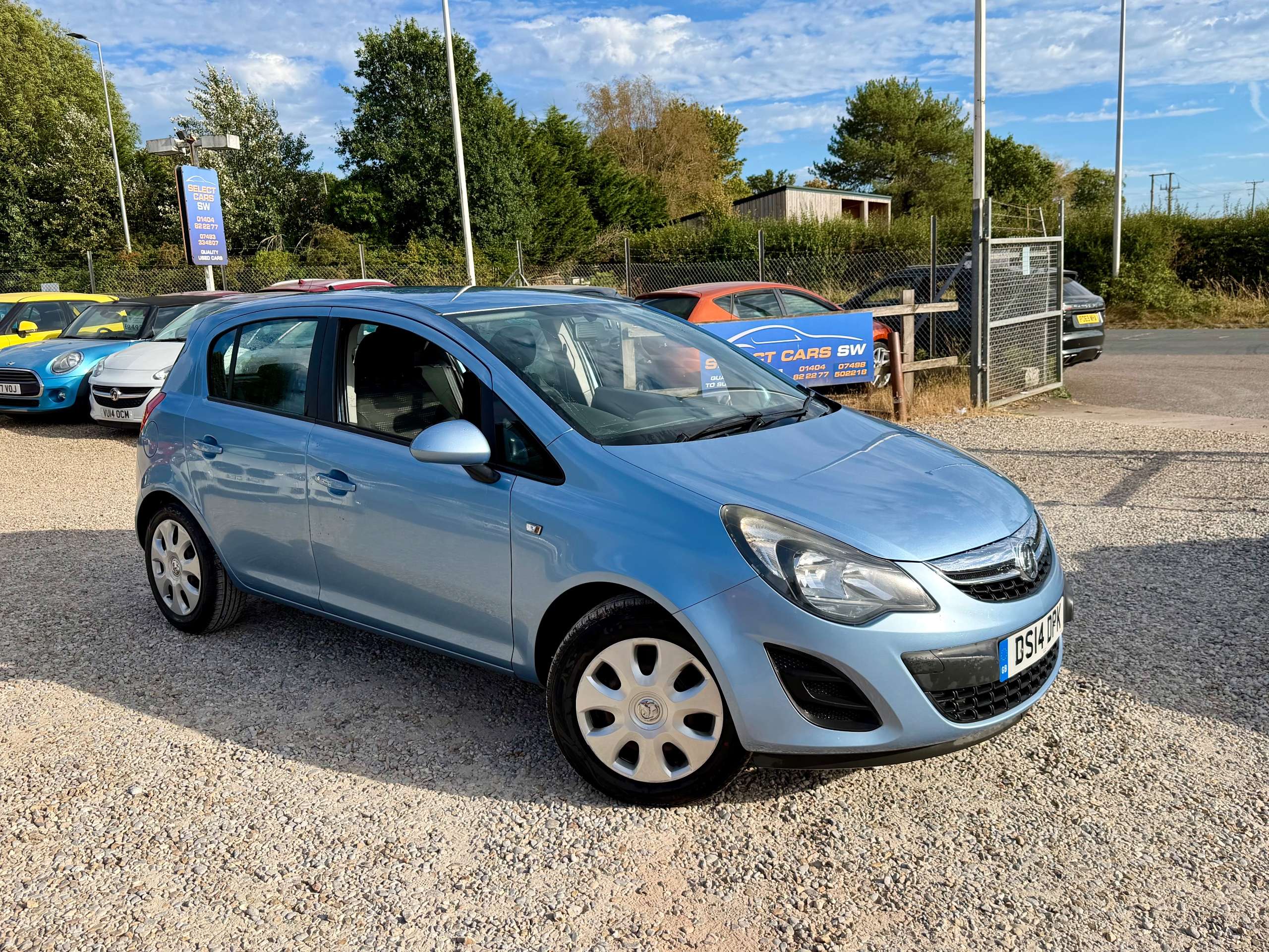 A 2014 VAUXHALL CORSA 1.2 16V Design Hatchback 5dr Petrol Manual Euro 5 (A/C) (85 ps) A 2014 VAUXHALL CORSA 1.2 16V Design Hatchback 5dr Petrol Manual Euro 5 (A/C) (85 ps)