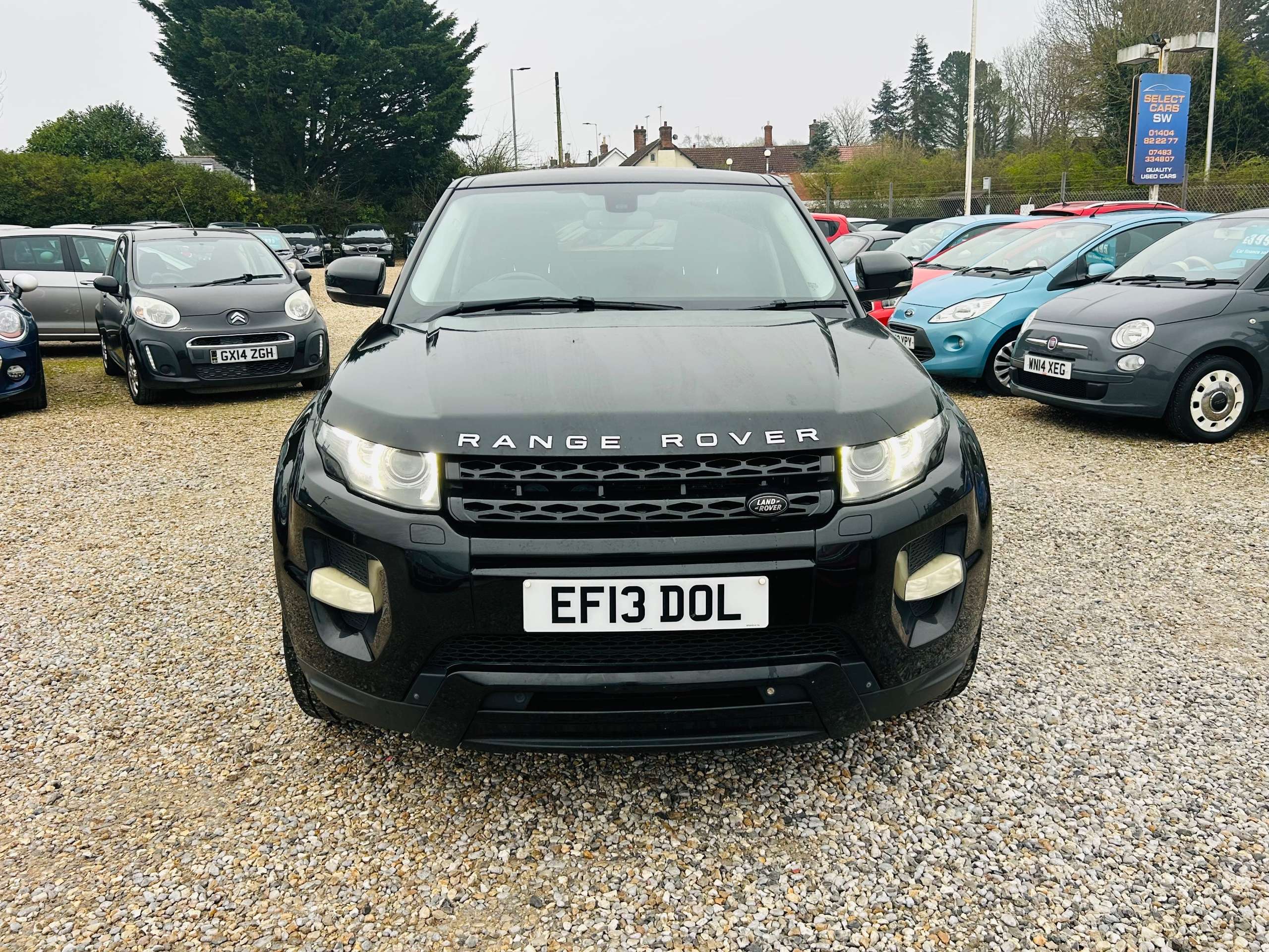 A 2013 LAND ROVER RANGE ROVER EVOQUE 2.2 SD4 Dynamic SUV 5dr Diesel Auto 4WD Euro 5 (190 ps) A 2013 LAND ROVER RANGE ROVER EVOQUE 2.2 SD4 Dynamic SUV 5dr Diesel Auto 4WD Euro 5 (190 ps)