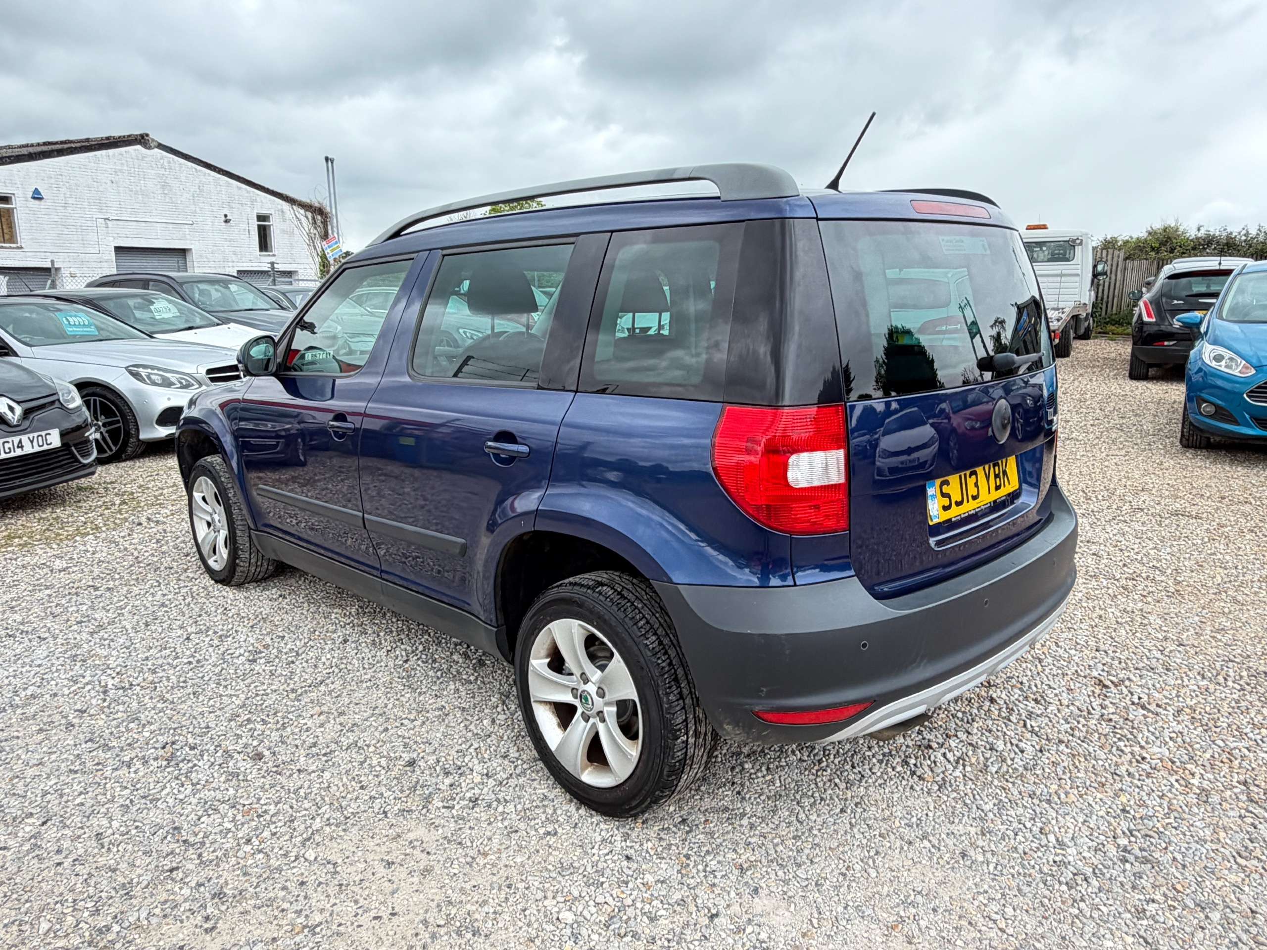 2013 SKODA YETI 2013 SKODA YETI