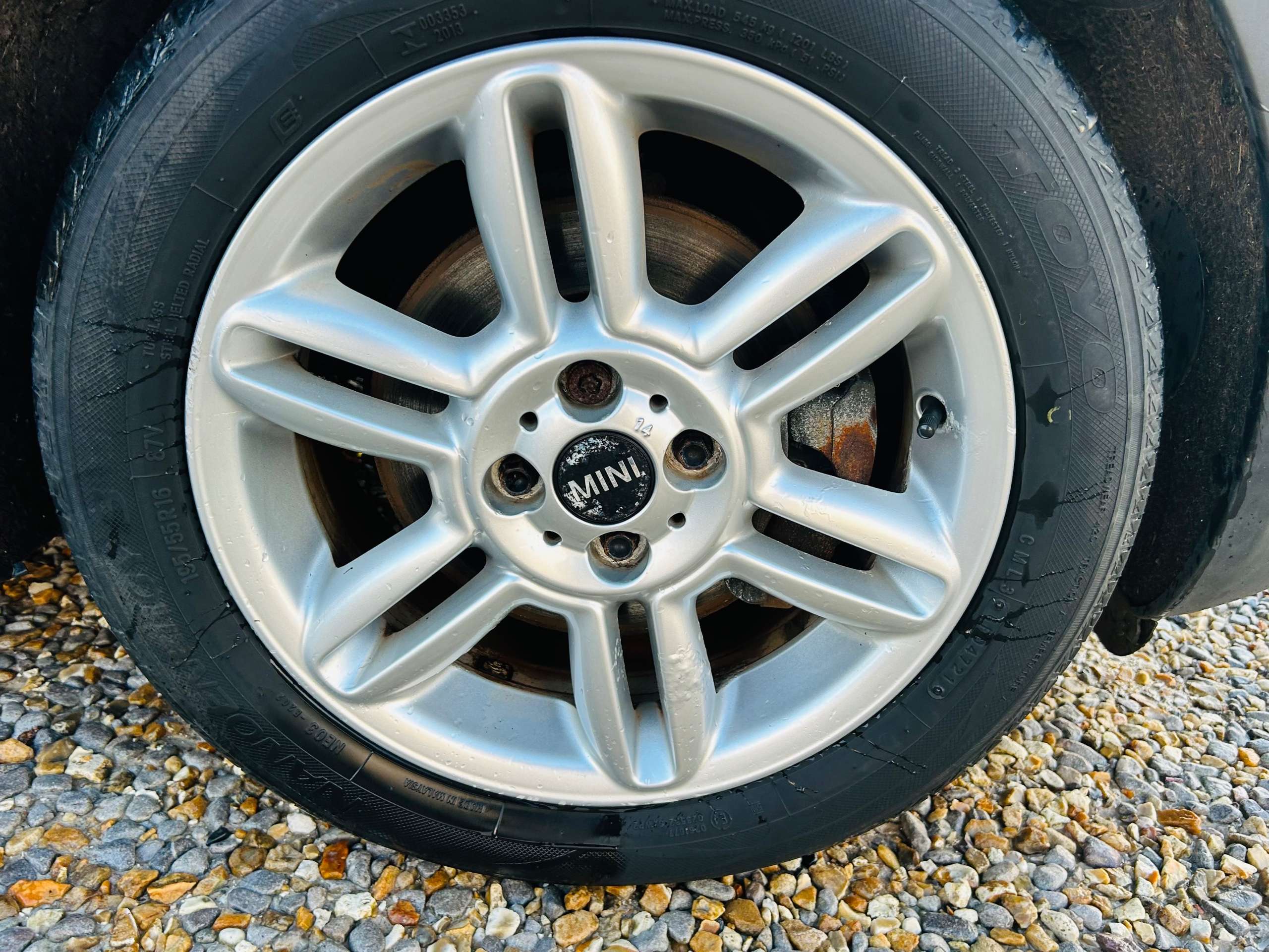 A 2010 MINI CONVERTIBLE 1.6 Cooper D Convertible 2dr Diesel Manual Euro 5 (s/s) (112 ps) A 2010 MINI CONVERTIBLE 1.6 Cooper D Convertible 2dr Diesel Manual Euro 5 (s/s) (112 ps)