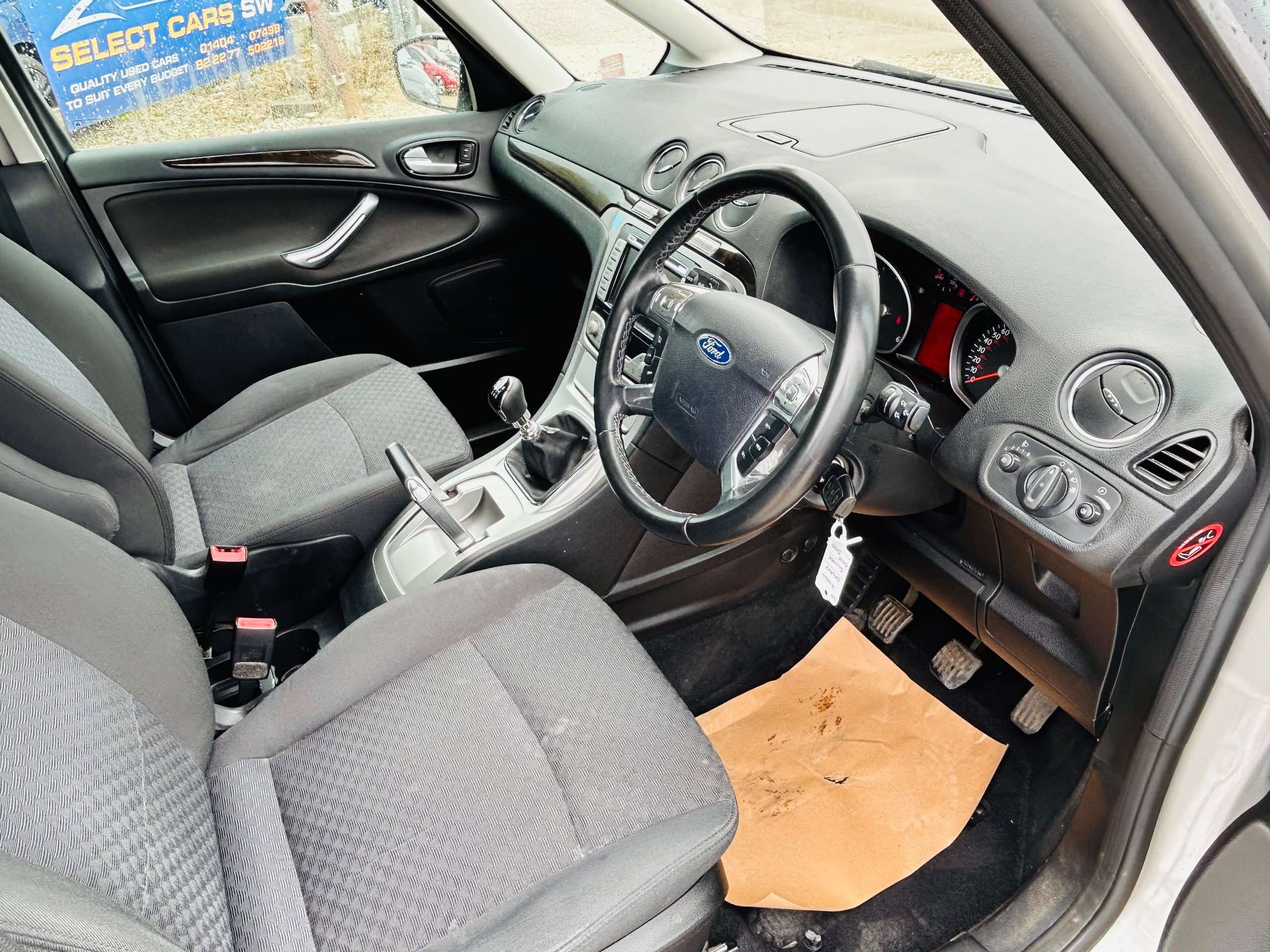 A 2010 FORD GALAXY 2.0 TDCi Ghia MPV 5dr Diesel Manual (165 g/km, 138 bhp) A 2010 FORD GALAXY 2.0 TDCi Ghia MPV 5dr Diesel Manual (165 g/km, 138 bhp)