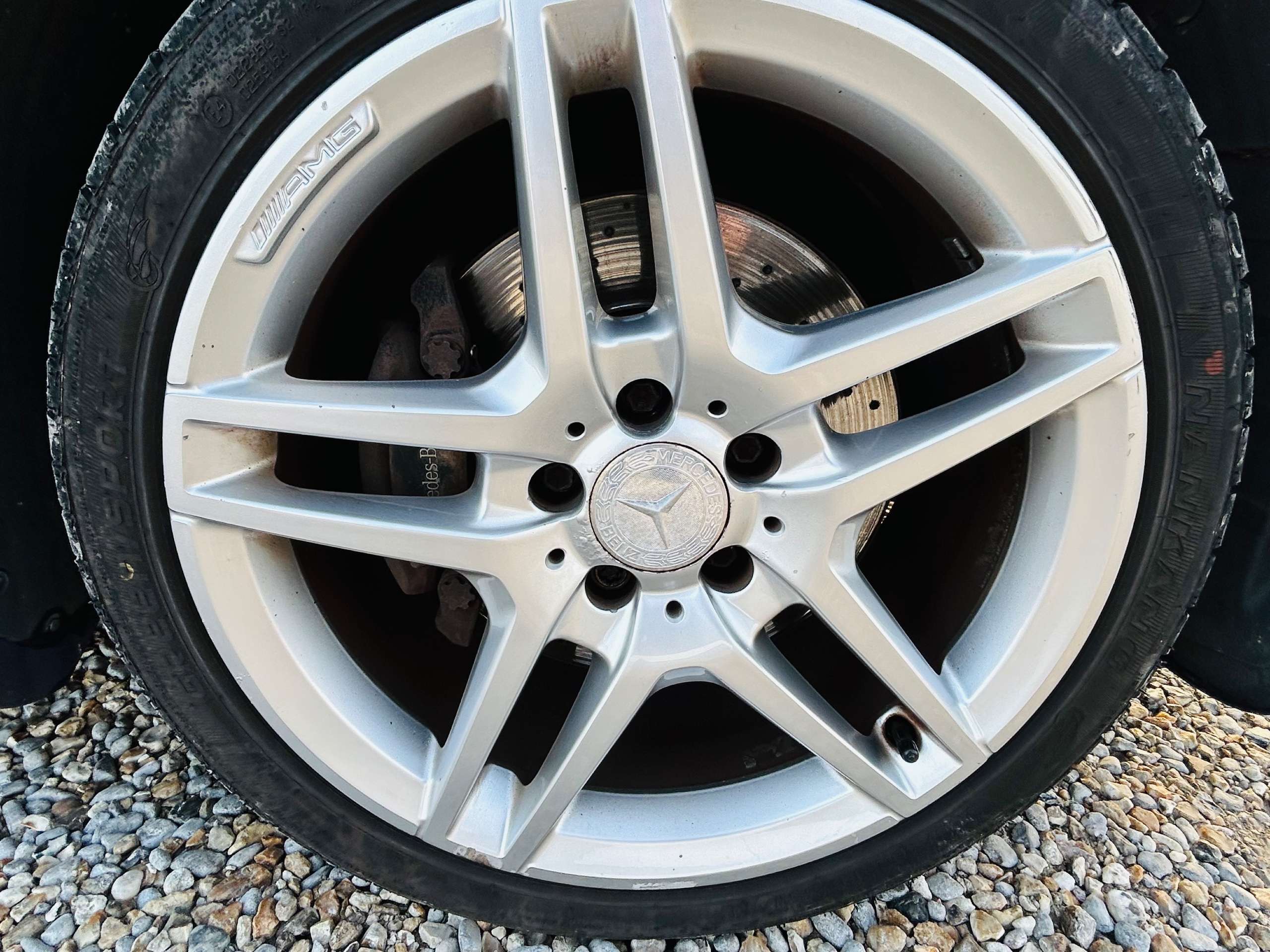 A 2014 MERCEDES-BENZ E CLASS 2.1 E220 CDI AMG Sport Cabriolet 2dr Diesel G-Tronic+ Euro 5 (s/s) (170 ps) A 2014 MERCEDES-BENZ E CLASS 2.1 E220 CDI AMG Sport Cabriolet 2dr Diesel G-Tronic+ Euro 5 (s/s) (170 ps)