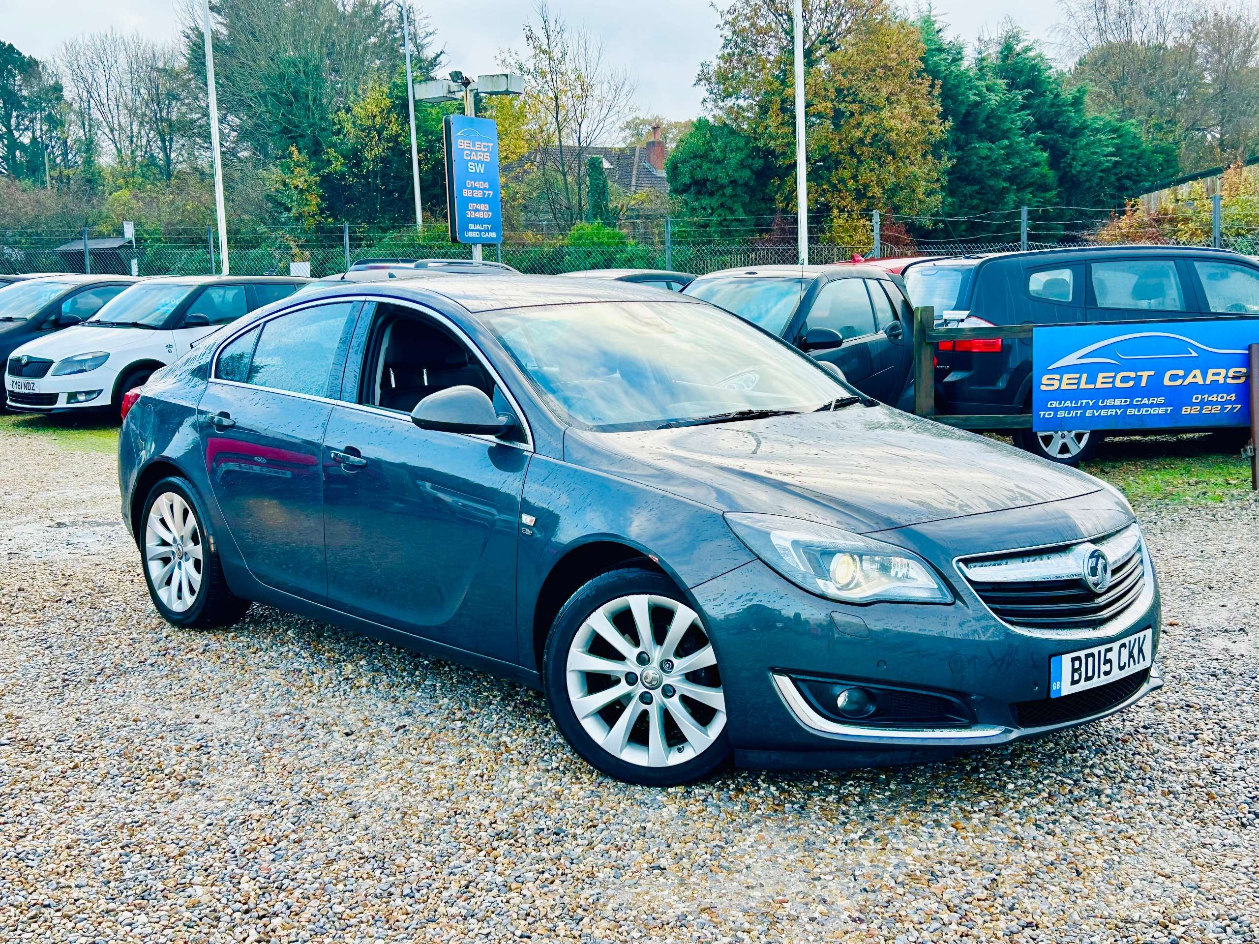 A 2015 VAUXHALL INSIGNIA 2.0 CDTi ecoFLEX Elite Nav Hatchback 5dr Diesel Manual Euro 5 (s/s) (140 ps) A 2015 VAUXHALL INSIGNIA 2.0 CDTi ecoFLEX Elite Nav Hatchback 5dr Diesel Manual Euro 5 (s/s) (140 ps)