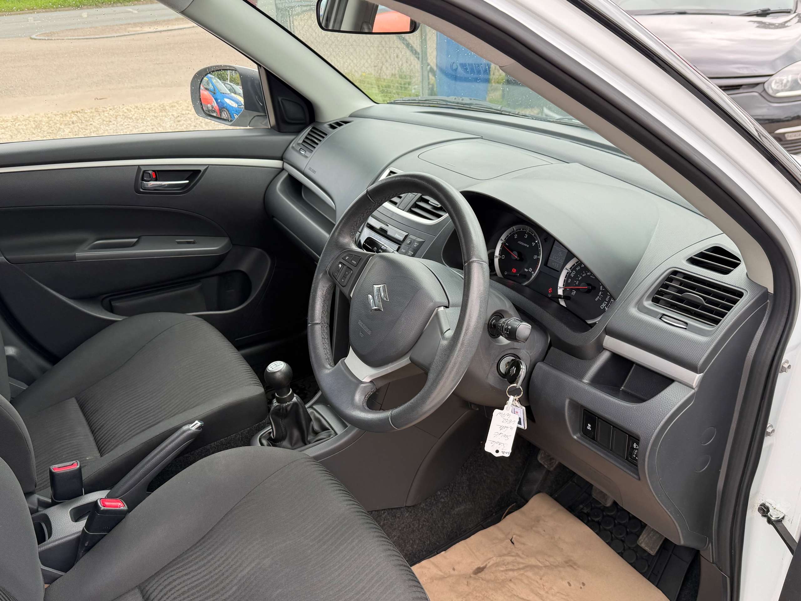 A 2012 SUZUKI SWIFT 1.3 DDiS SZ3 Hatchback 5dr Diesel Manual Euro 5 (75 ps) A 2012 SUZUKI SWIFT 1.3 DDiS SZ3 Hatchback 5dr Diesel Manual Euro 5 (75 ps)