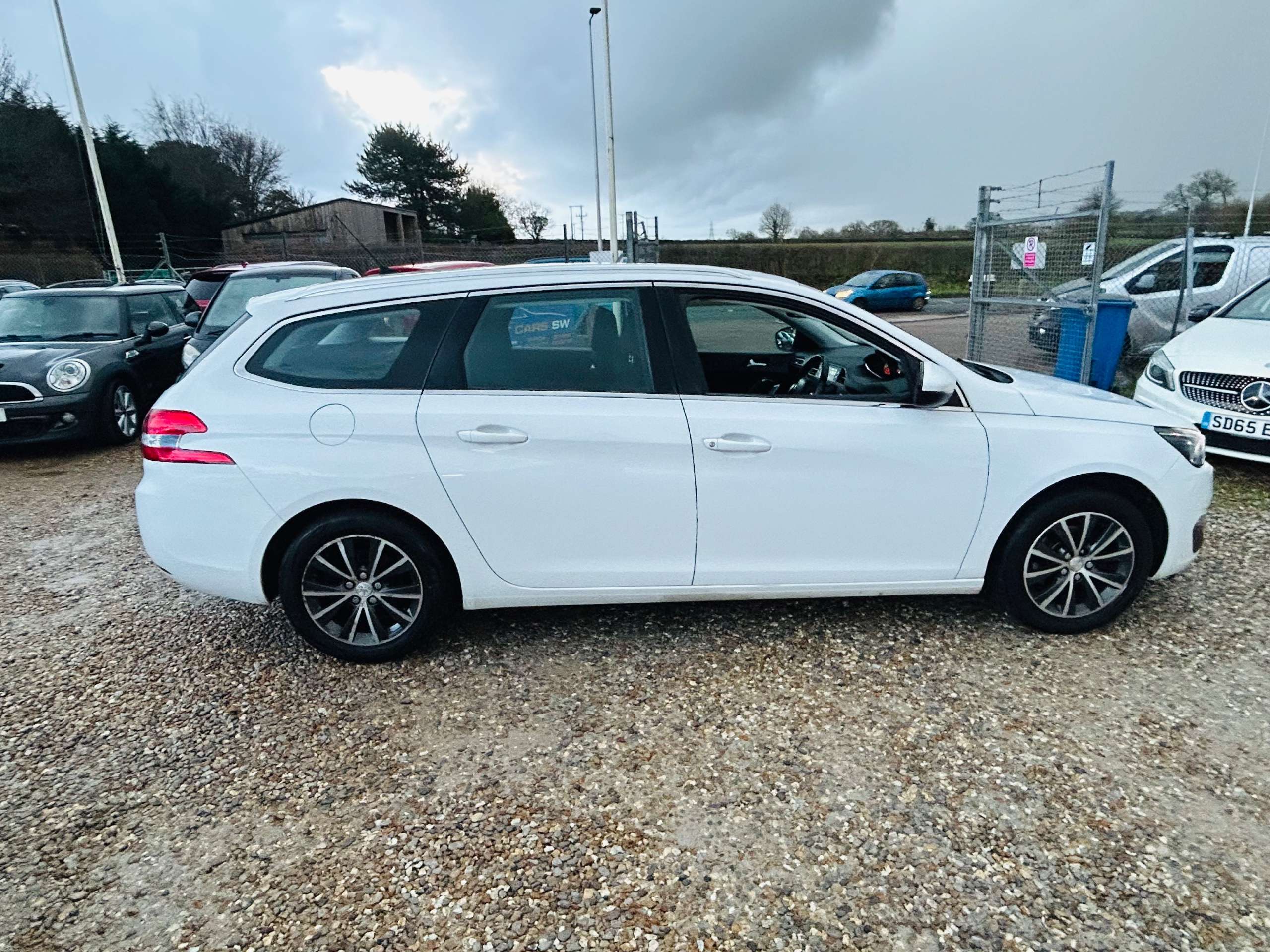 2016 PEUGEOT 308 SW 2016 PEUGEOT 308 SW