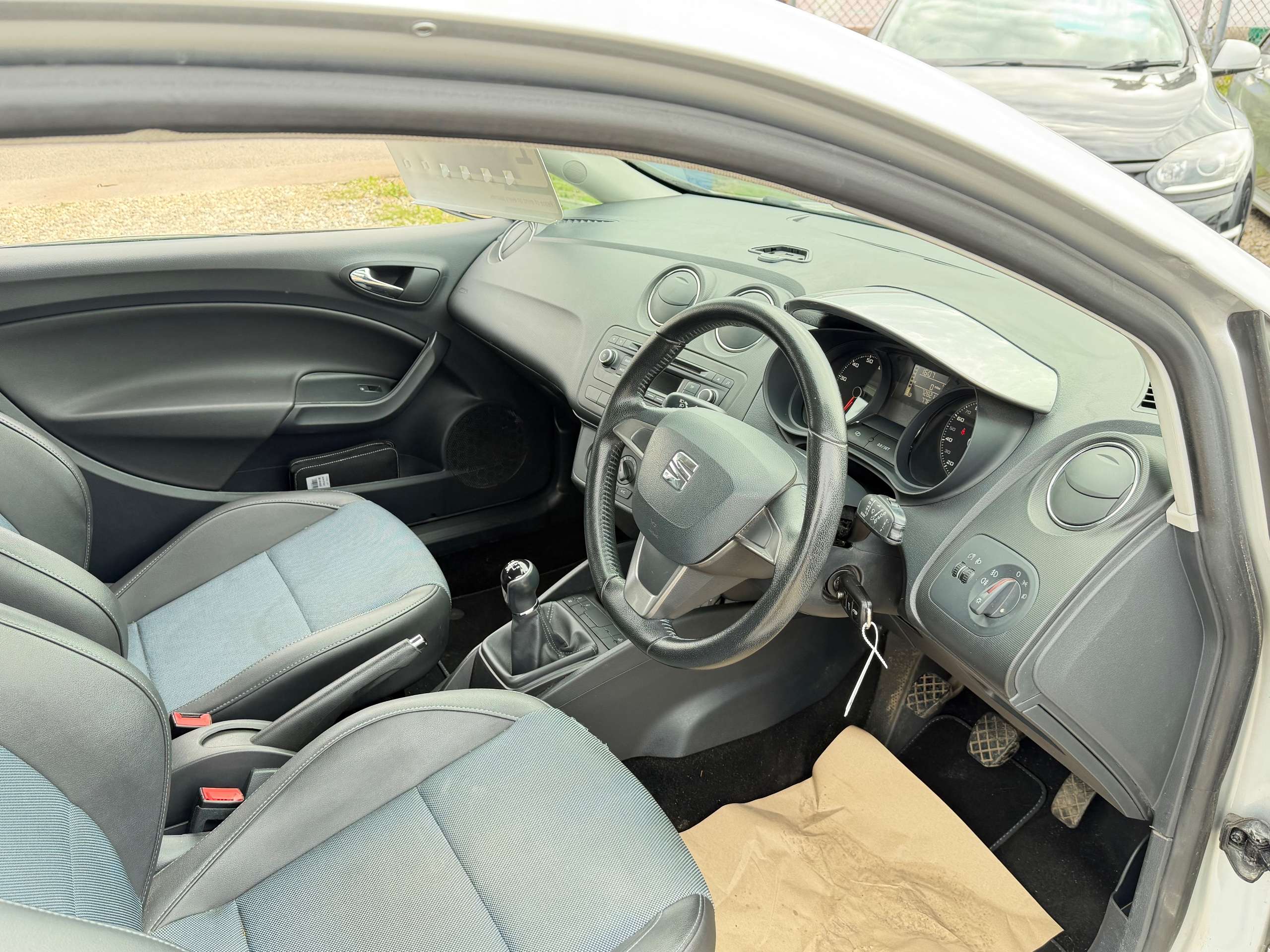 A 2015 SEAT IBIZA 1.2 TSI I TECH Sport Coupe 3dr Petrol Manual Euro 5 (105 ps) A 2015 SEAT IBIZA 1.2 TSI I TECH Sport Coupe 3dr Petrol Manual Euro 5 (105 ps)