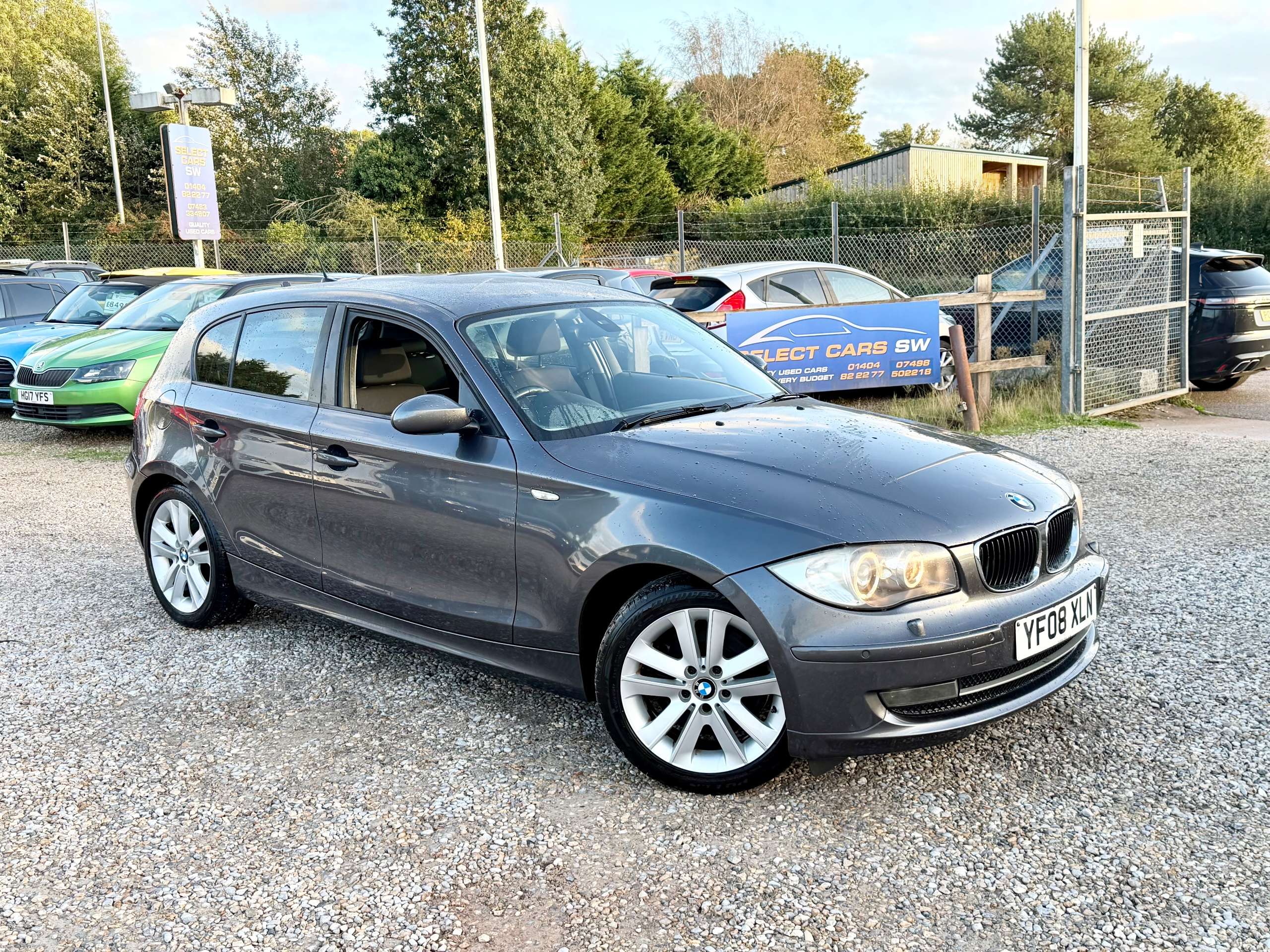 A 2008 BMW 1 SERIES 2.0 123d SE Hatchback 5dr Diesel Manual Euro 4 (204 ps) A 2008 BMW 1 SERIES 2.0 123d SE Hatchback 5dr Diesel Manual Euro 4 (204 ps)