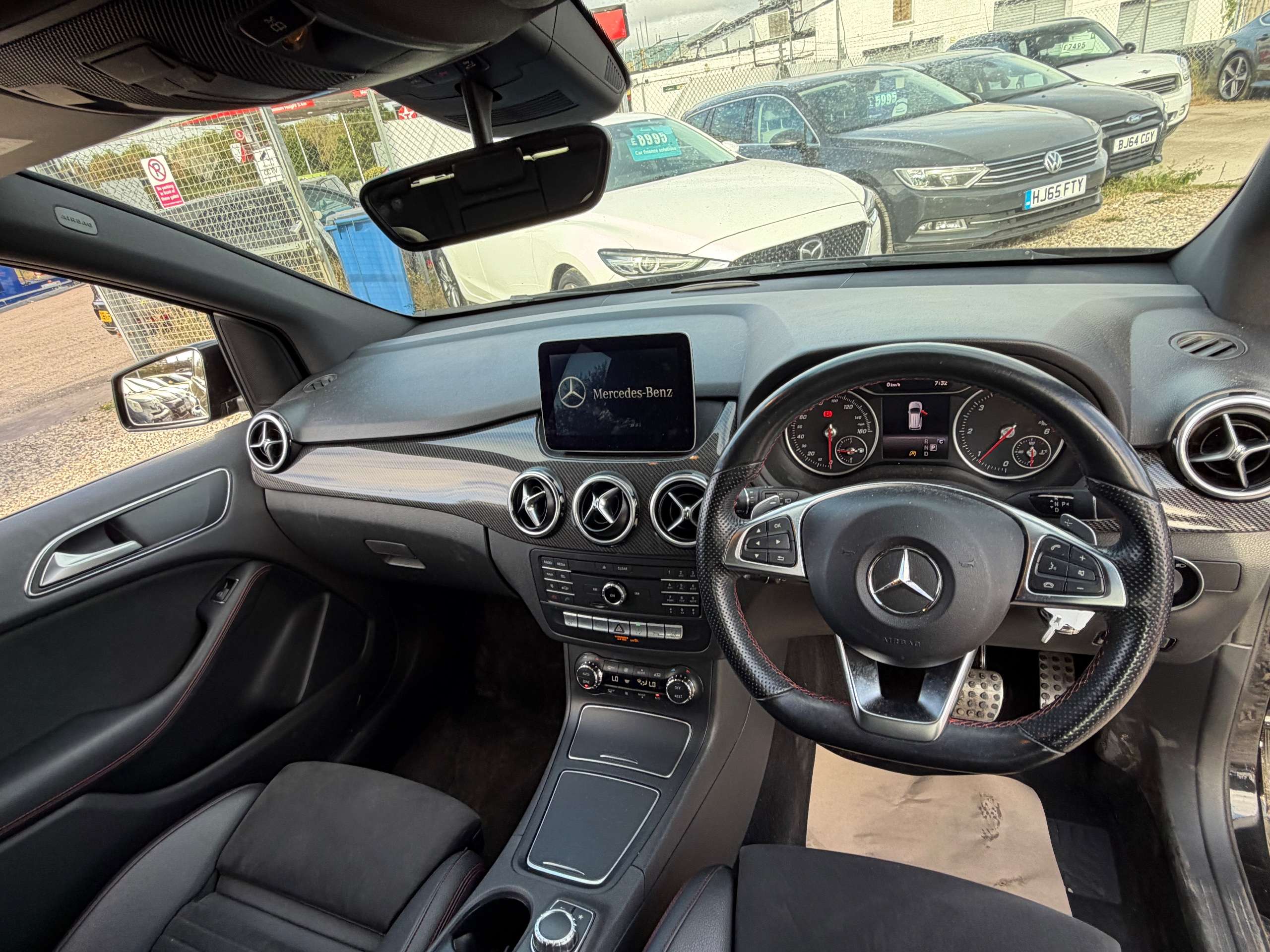 A 2017 MERCEDES-BENZ B CLASS 1.5 B180d AMG Line (Premium) MPV 5dr Diesel 7G-DCT Euro 6 (s/s) (109 ps) A 2017 MERCEDES-BENZ B CLASS 1.5 B180d AMG Line (Premium) MPV 5dr Diesel 7G-DCT Euro 6 (s/s) (109 ps)