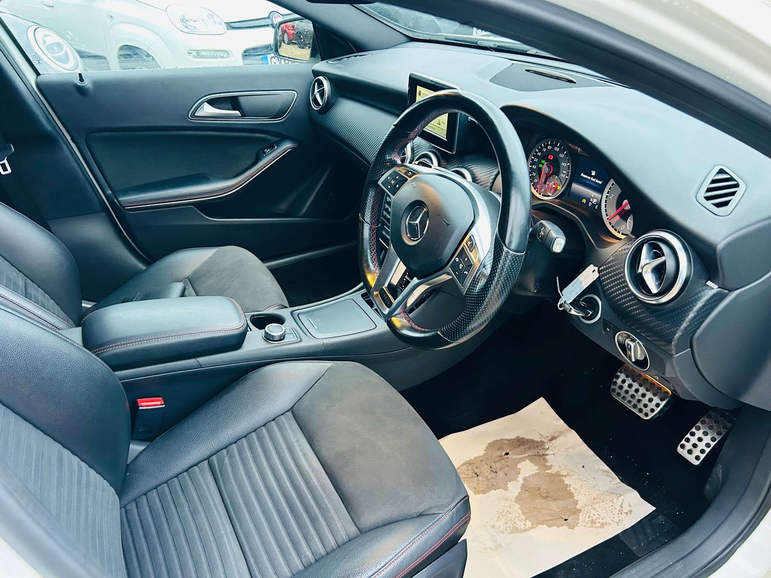 A 2015 MERCEDES-BENZ A CLASS 2.1 A200 CDI AMG Night Edition Hatchback 5dr Diesel 7G-DCT Euro 6 (s/s) (136 ps) A 2015 MERCEDES-BENZ A CLASS 2.1 A200 CDI AMG Night Edition Hatchback 5dr Diesel 7G-DCT Euro 6 (s/s) (136 ps)