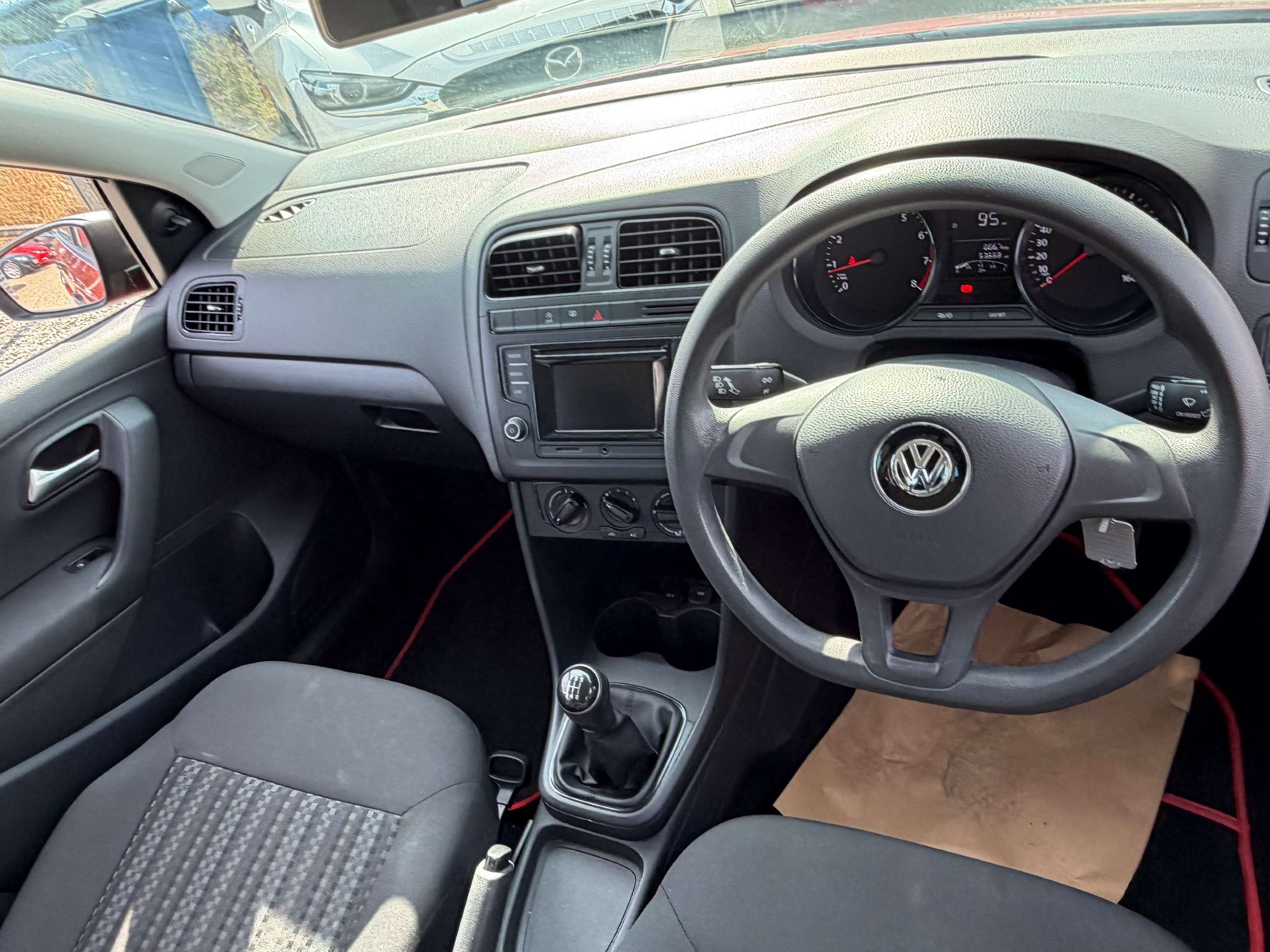 A 2015 VOLKSWAGEN POLO 1.0 BlueMotion Tech S Hatchback 5dr Petrol Manual Euro 6 (s/s) (A/C) (60 ps) A 2015 VOLKSWAGEN POLO 1.0 BlueMotion Tech S Hatchback 5dr Petrol Manual Euro 6 (s/s) (A/C) (60 ps)