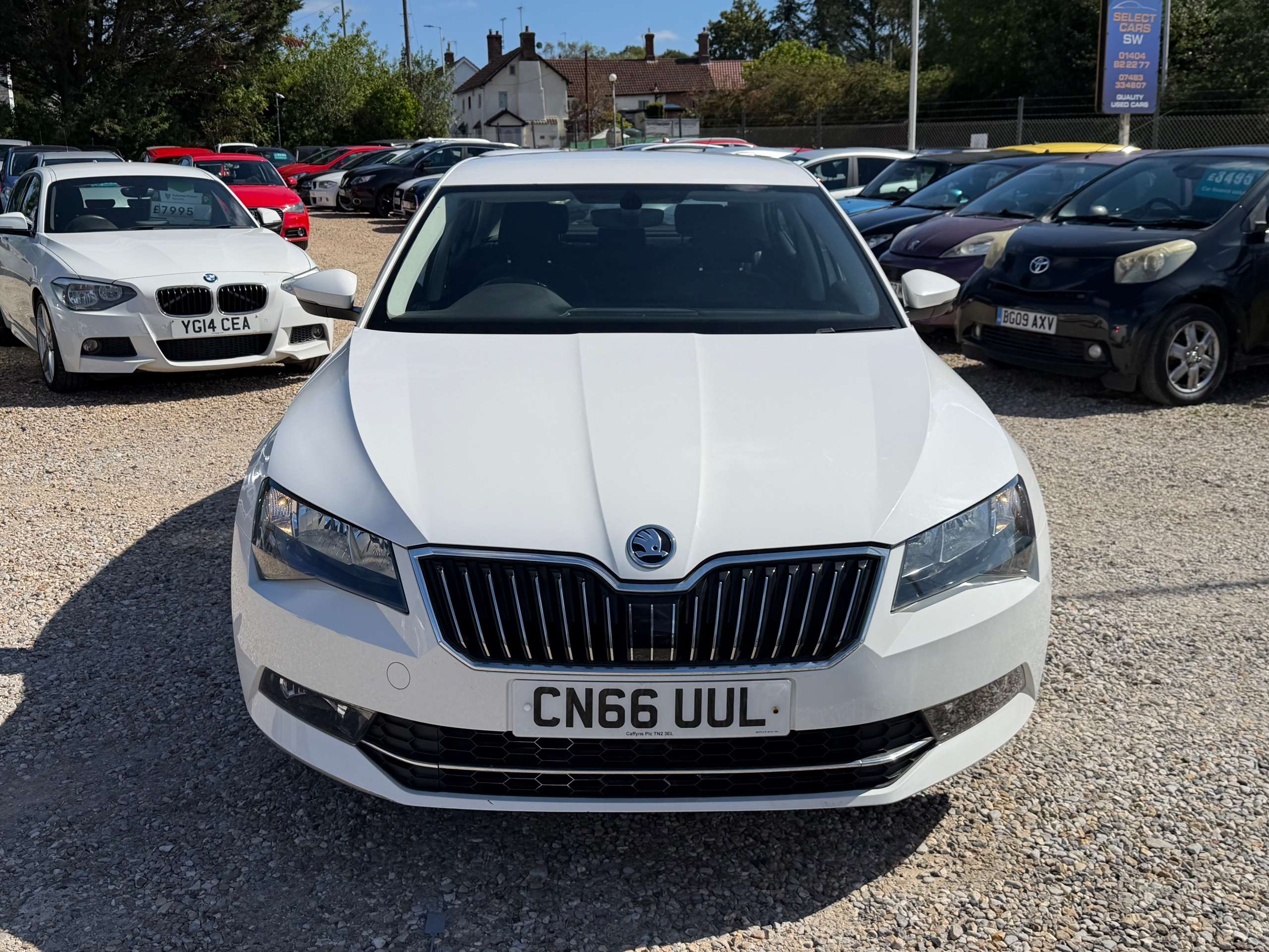 A 2016 SKODA SUPERB 1.4 TSI ACT SE Hatchback 5dr Petrol DSG Euro 6 (s/s) (150 ps) A 2016 SKODA SUPERB 1.4 TSI ACT SE Hatchback 5dr Petrol DSG Euro 6 (s/s) (150 ps)