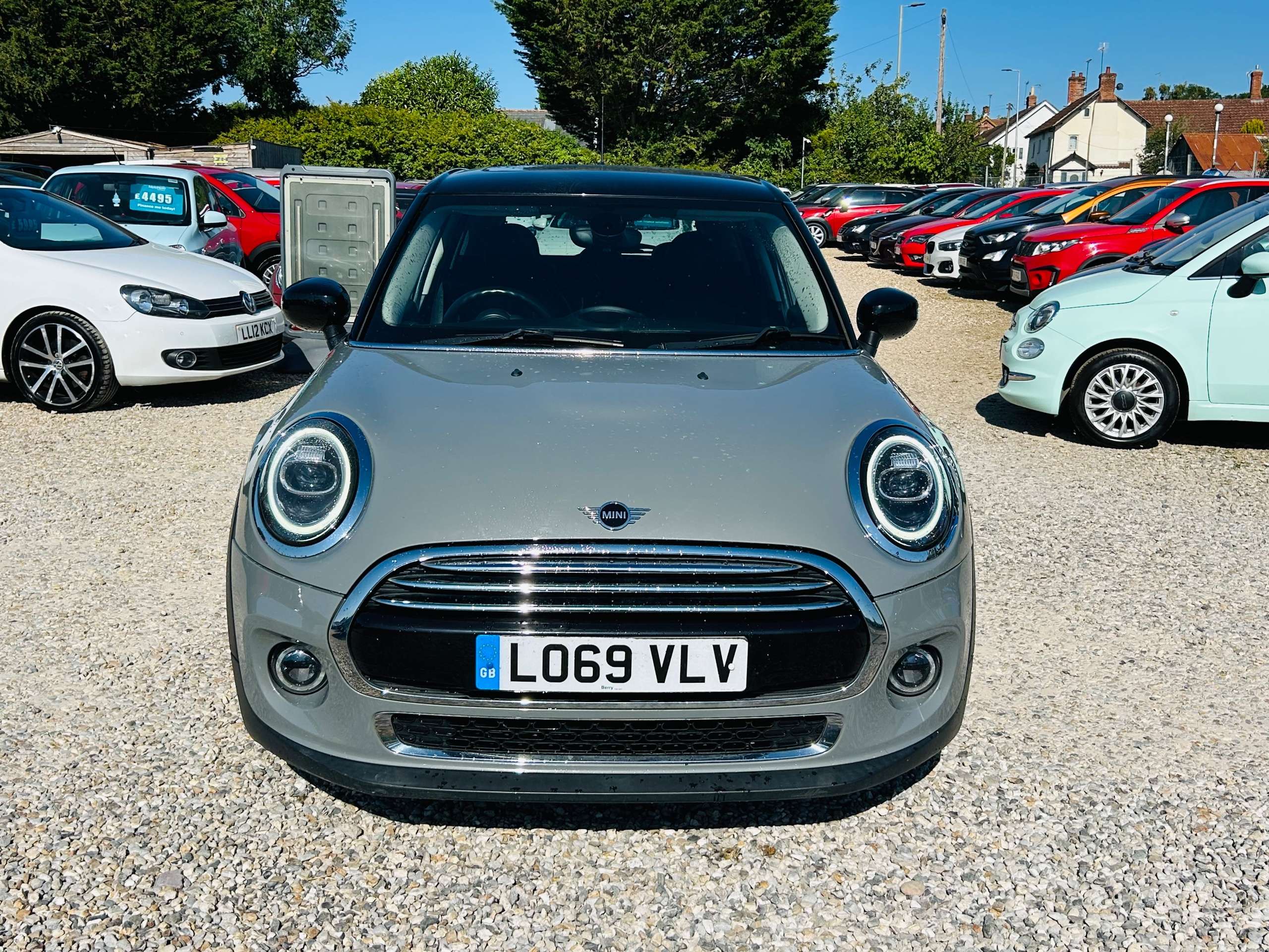 A 2019 MINI HATCH 1.5 Cooper Exclusive Hatchback 5dr Petrol Steptronic Euro 6 (s/s) (136 ps) A 2019 MINI HATCH 1.5 Cooper Exclusive Hatchback 5dr Petrol Steptronic Euro 6 (s/s) (136 ps)