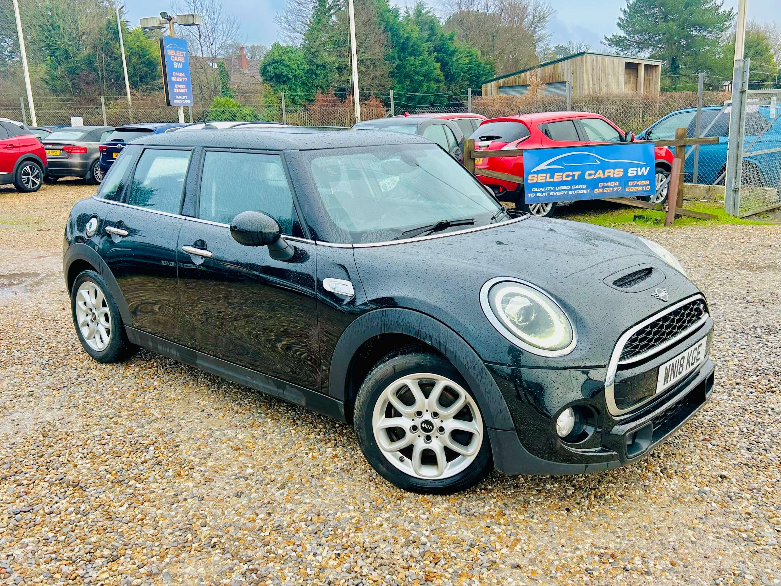 A 2018 MINI HATCH 2.0 Cooper S Hatchback 5dr Petrol Manual Euro 6 (s/s) (192 ps) A 2018 MINI HATCH 2.0 Cooper S Hatchback 5dr Petrol Manual Euro 6 (s/s) (192 ps)