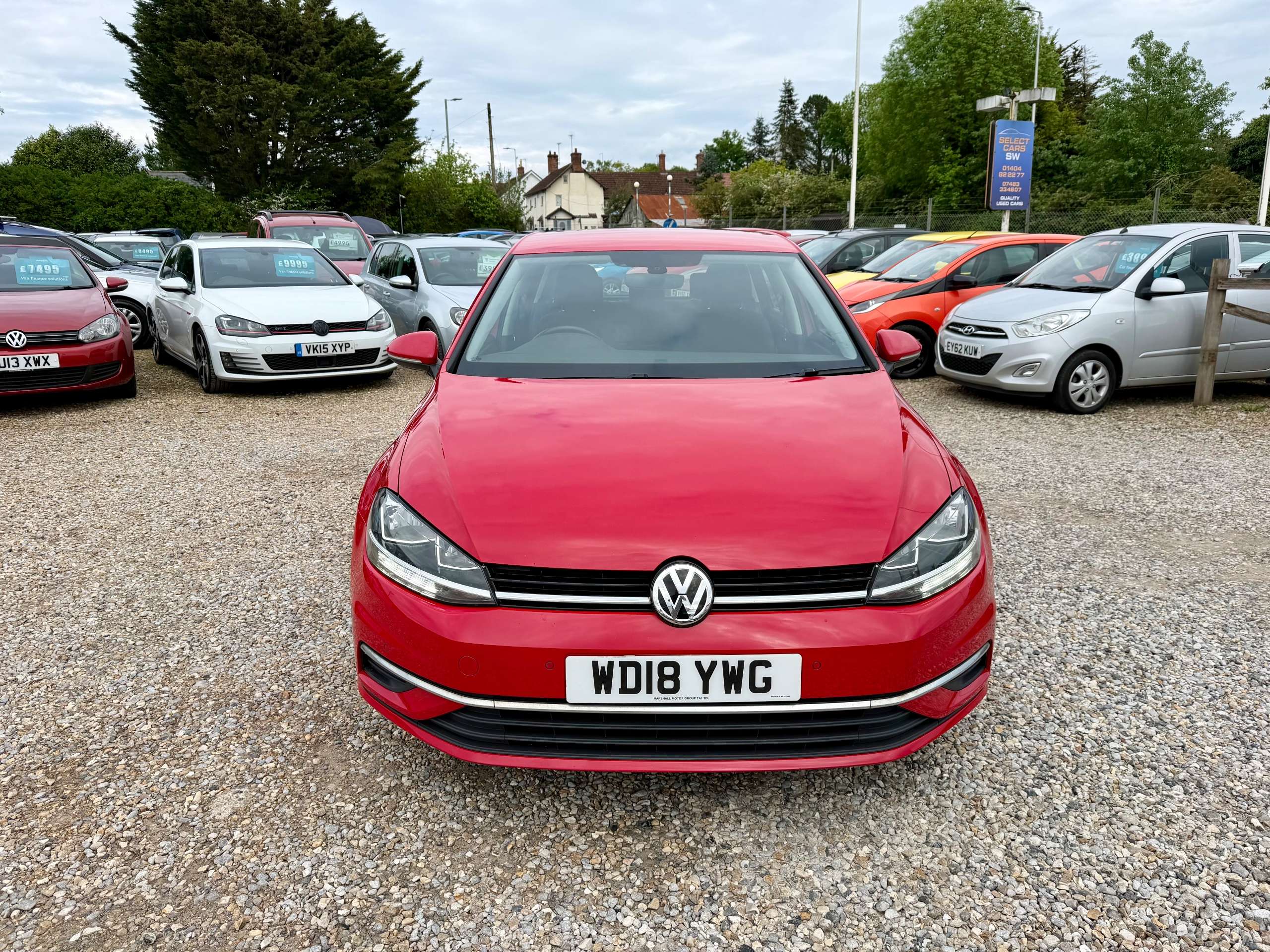 A 2018 VOLKSWAGEN GOLF 1.4 TSI SE Nav Hatchback 5dr Petrol Manual Euro 6 (s/s) (125 ps) A 2018 VOLKSWAGEN GOLF 1.4 TSI SE Nav Hatchback 5dr Petrol Manual Euro 6 (s/s) (125 ps)