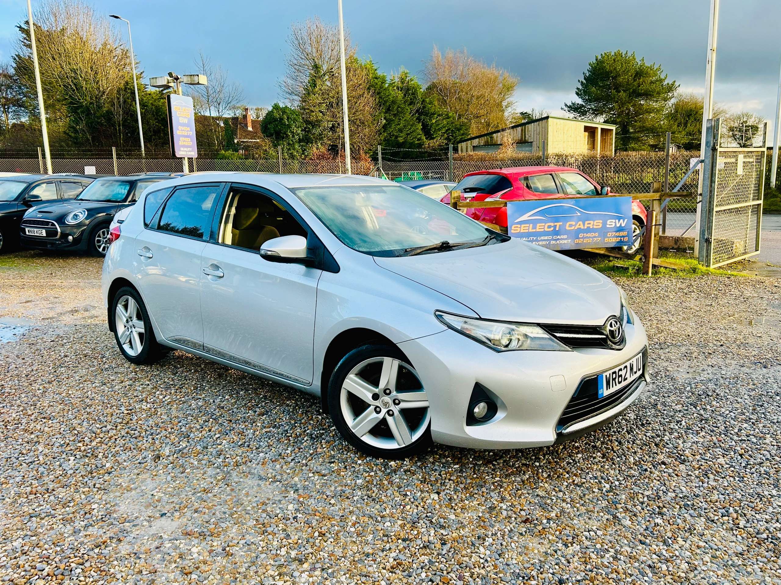 A 2012 TOYOTA AURIS 1.6 V-Matic Sport Hatchback 5dr Petrol Manual Euro 5 (132 ps) A 2012 TOYOTA AURIS 1.6 V-Matic Sport Hatchback 5dr Petrol Manual Euro 5 (132 ps)