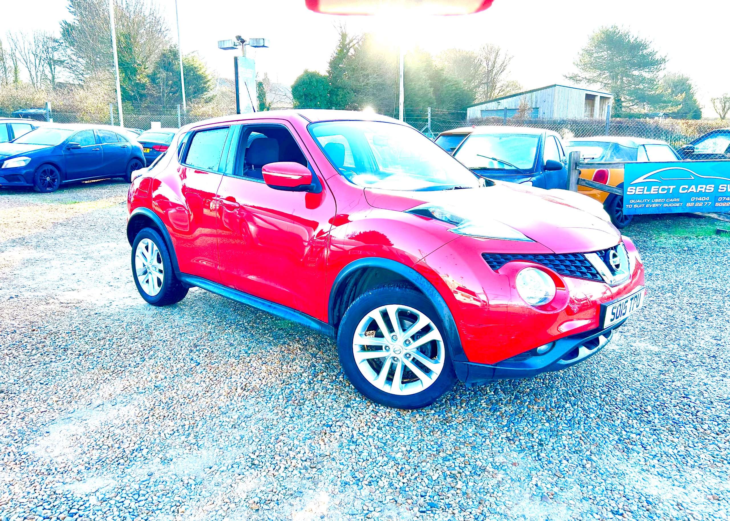 A 2015 NISSAN JUKE 1.2 DIG-T Acenta Premium SUV 5dr Petrol Manual 6Spd Euro 5 (s/s) (115 ps) A 2015 NISSAN JUKE 1.2 DIG-T Acenta Premium SUV 5dr Petrol Manual 6Spd Euro 5 (s/s) (115 ps)