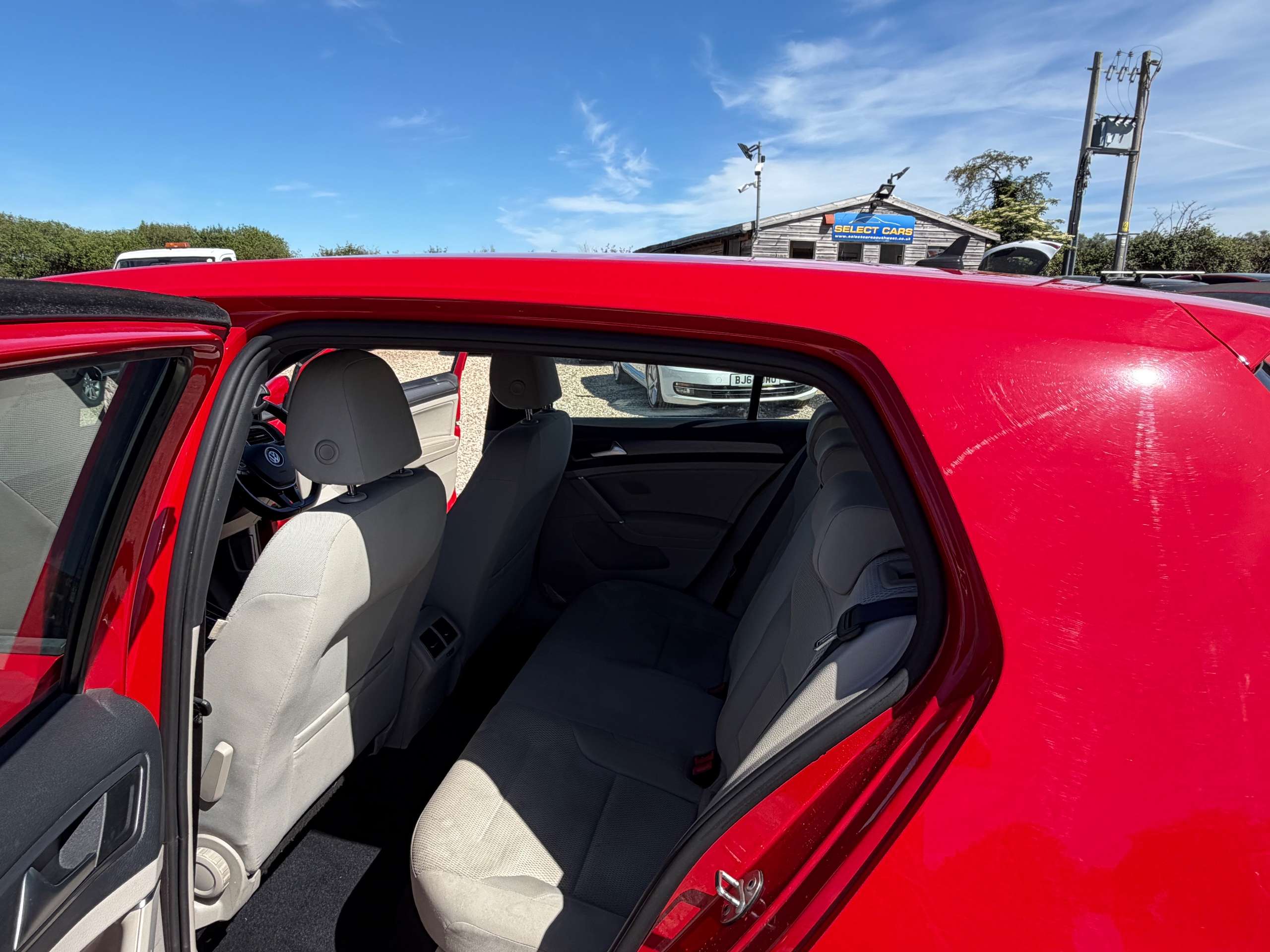 2017 VOLKSWAGEN GOLF 2017 VOLKSWAGEN GOLF