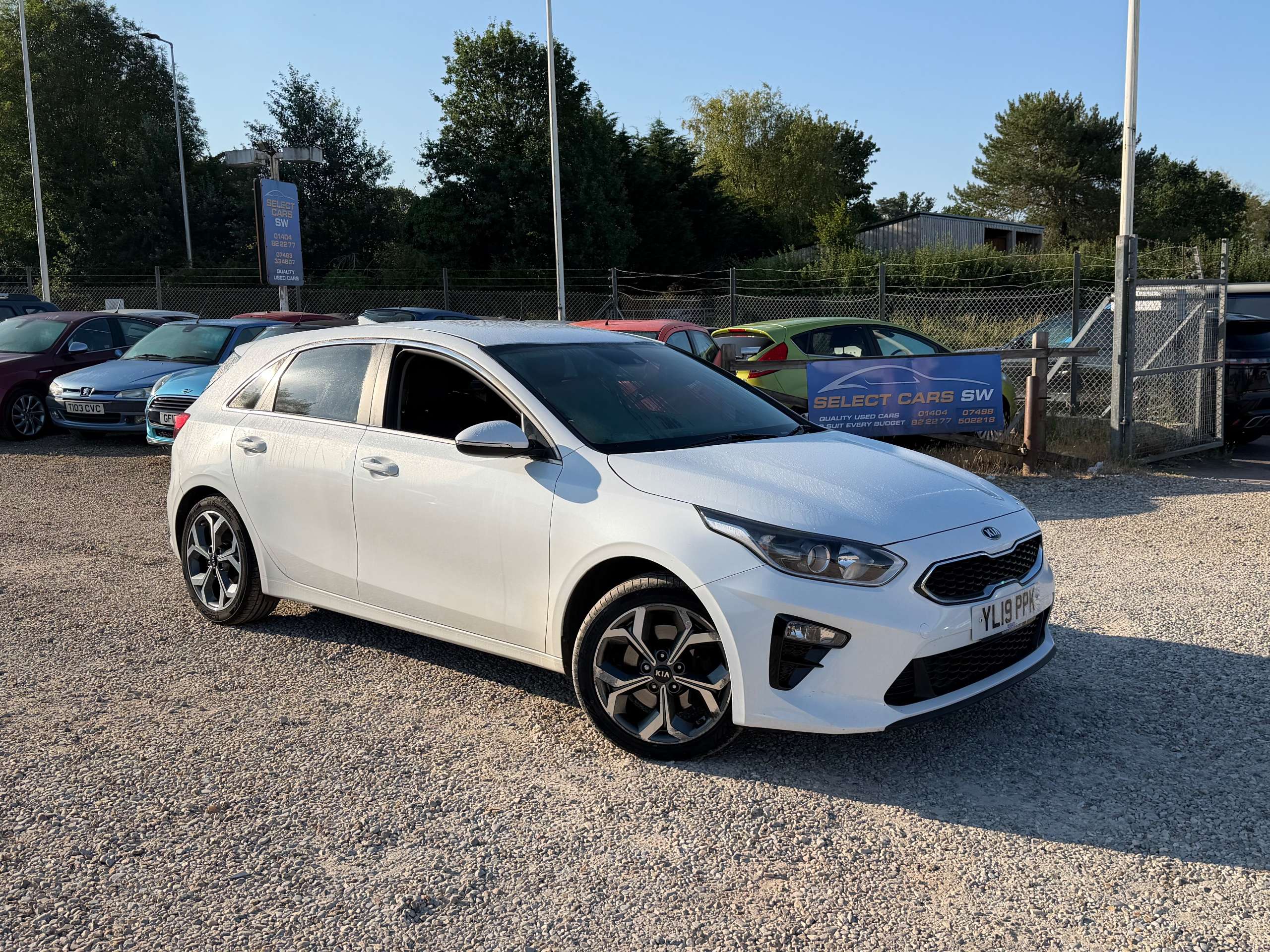A 2019 KIA CEED 1.6 CRDi 3 Hatchback 5dr Diesel DCT Euro 6 (s/s) (114 bhp) A 2019 KIA CEED 1.6 CRDi 3 Hatchback 5dr Diesel DCT Euro 6 (s/s) (114 bhp)
