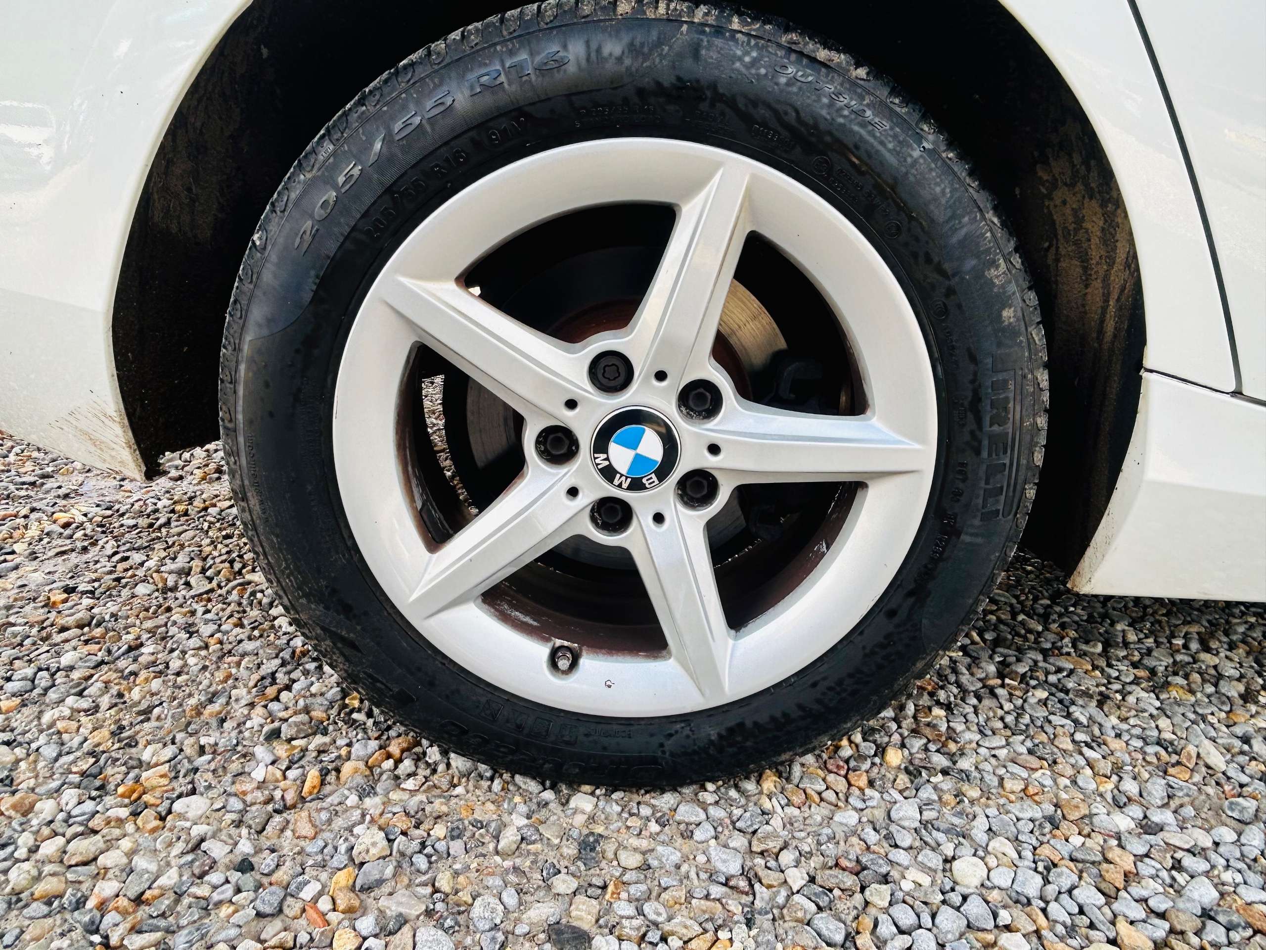 A 2018 BMW 1 SERIES 1.5 116d SE Business Hatchback 5dr Diesel Manual Euro 6 (s/s) (116 ps) A 2018 BMW 1 SERIES 1.5 116d SE Business Hatchback 5dr Diesel Manual Euro 6 (s/s) (116 ps)