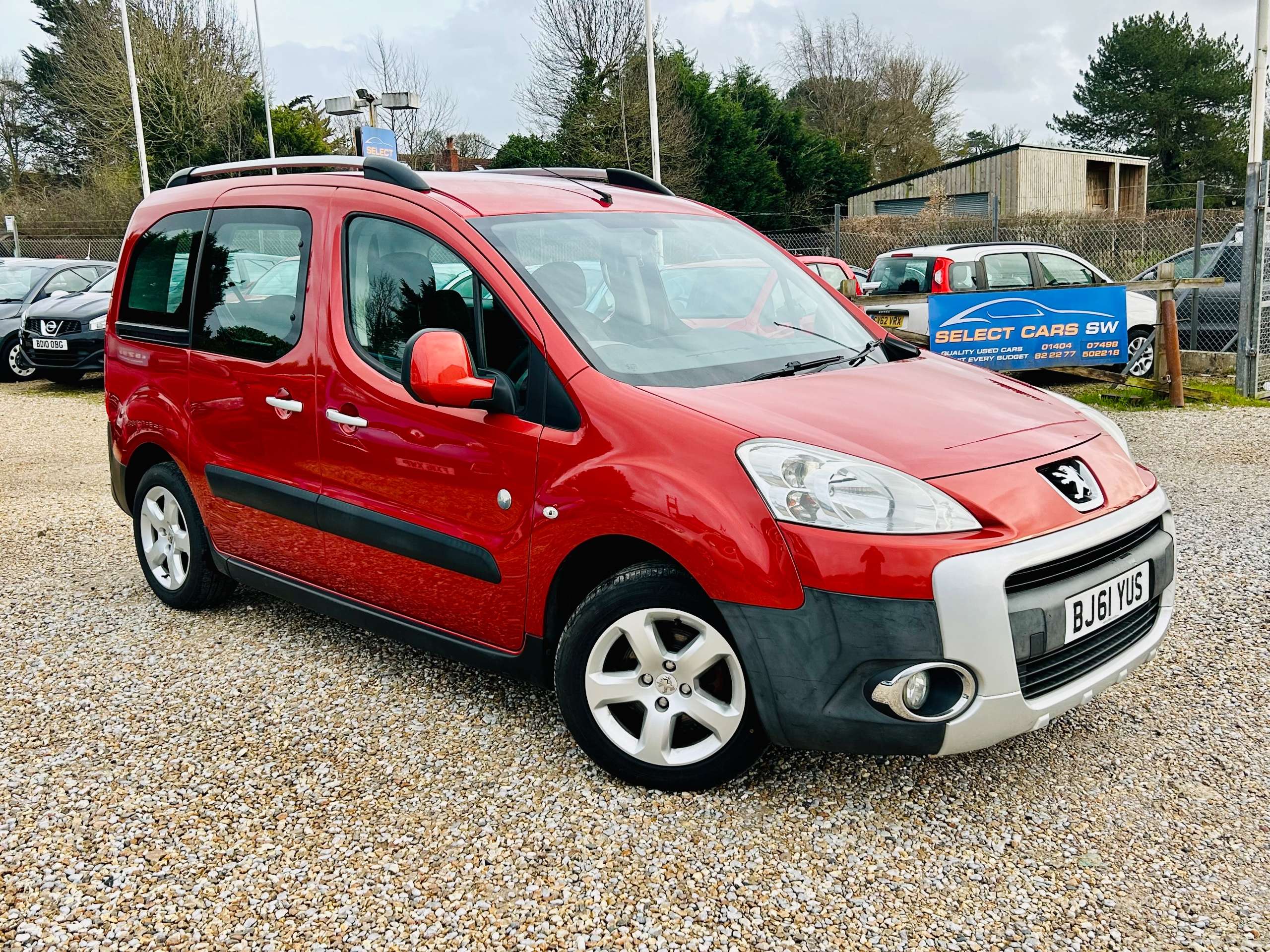 A 2011 PEUGEOT PARTNER TEPEE 1.6 HDi 8v Tepee Outdoor MPV 5dr Diesel Manual (139 g/km, 92 bhp) A 2011 PEUGEOT PARTNER TEPEE 1.6 HDi 8v Tepee Outdoor MPV 5dr Diesel Manual (139 g/km, 92 bhp)
