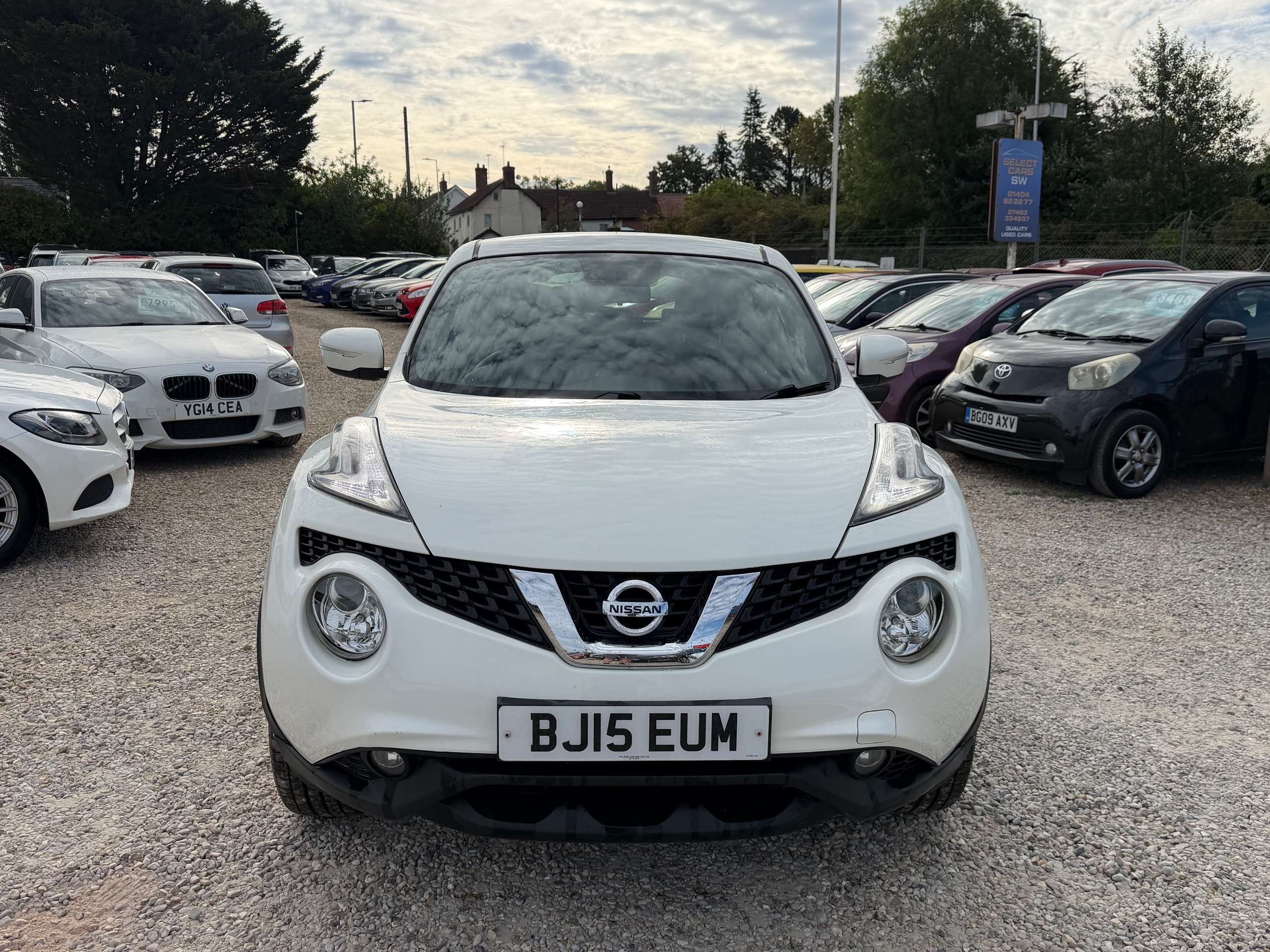 A 2015 NISSAN JUKE 1.5 dCi 8v Acenta Premium SUV 5dr Diesel Manual Euro 5 (s/s) (110 ps) A 2015 NISSAN JUKE 1.5 dCi 8v Acenta Premium SUV 5dr Diesel Manual Euro 5 (s/s) (110 ps)