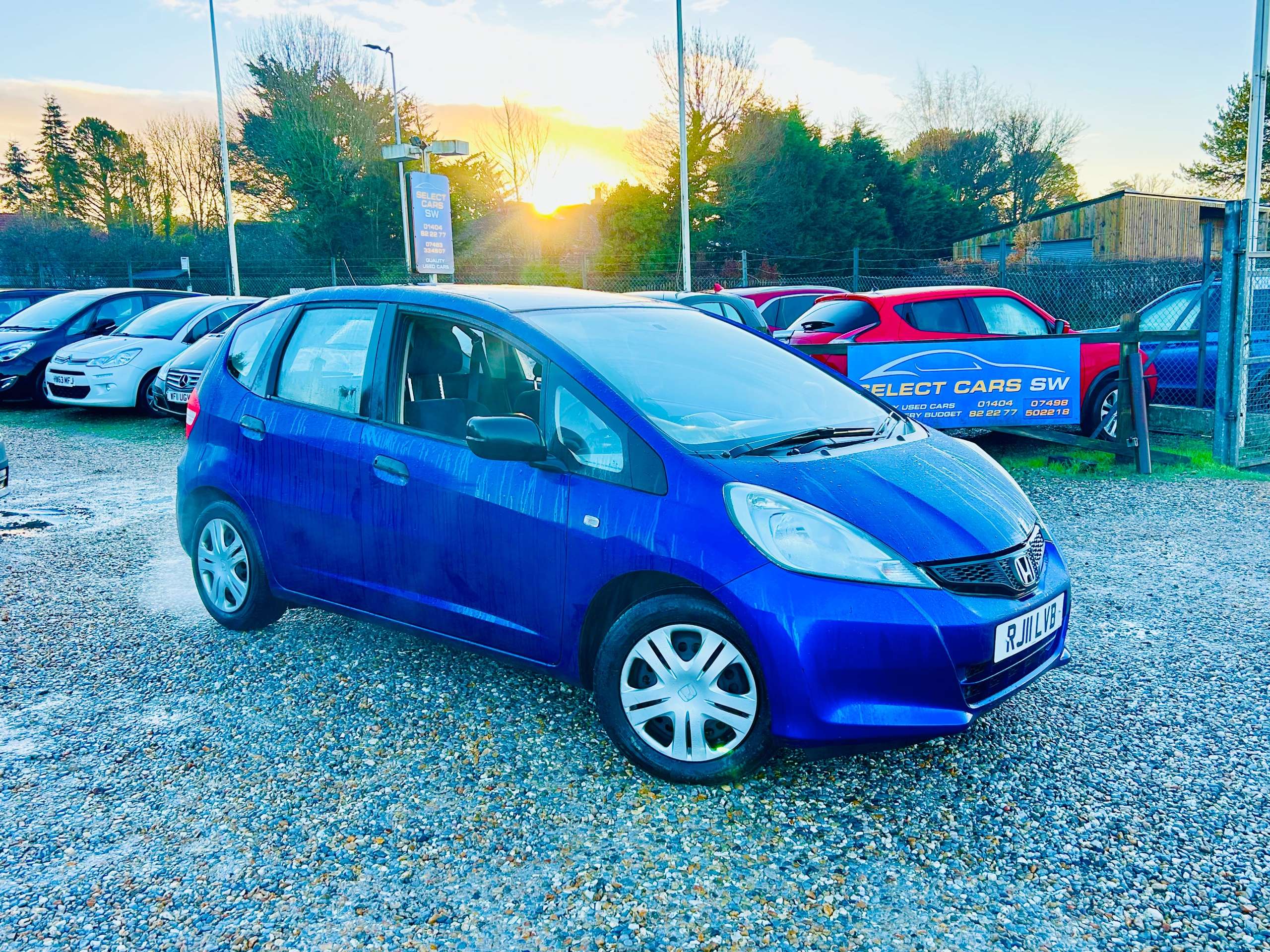 A 2011 HONDA JAZZ 1.2 i-VTEC S Hatchback 5dr Petrol Manual Euro 5 (A/C) (90 ps) A 2011 HONDA JAZZ 1.2 i-VTEC S Hatchback 5dr Petrol Manual Euro 5 (A/C) (90 ps)