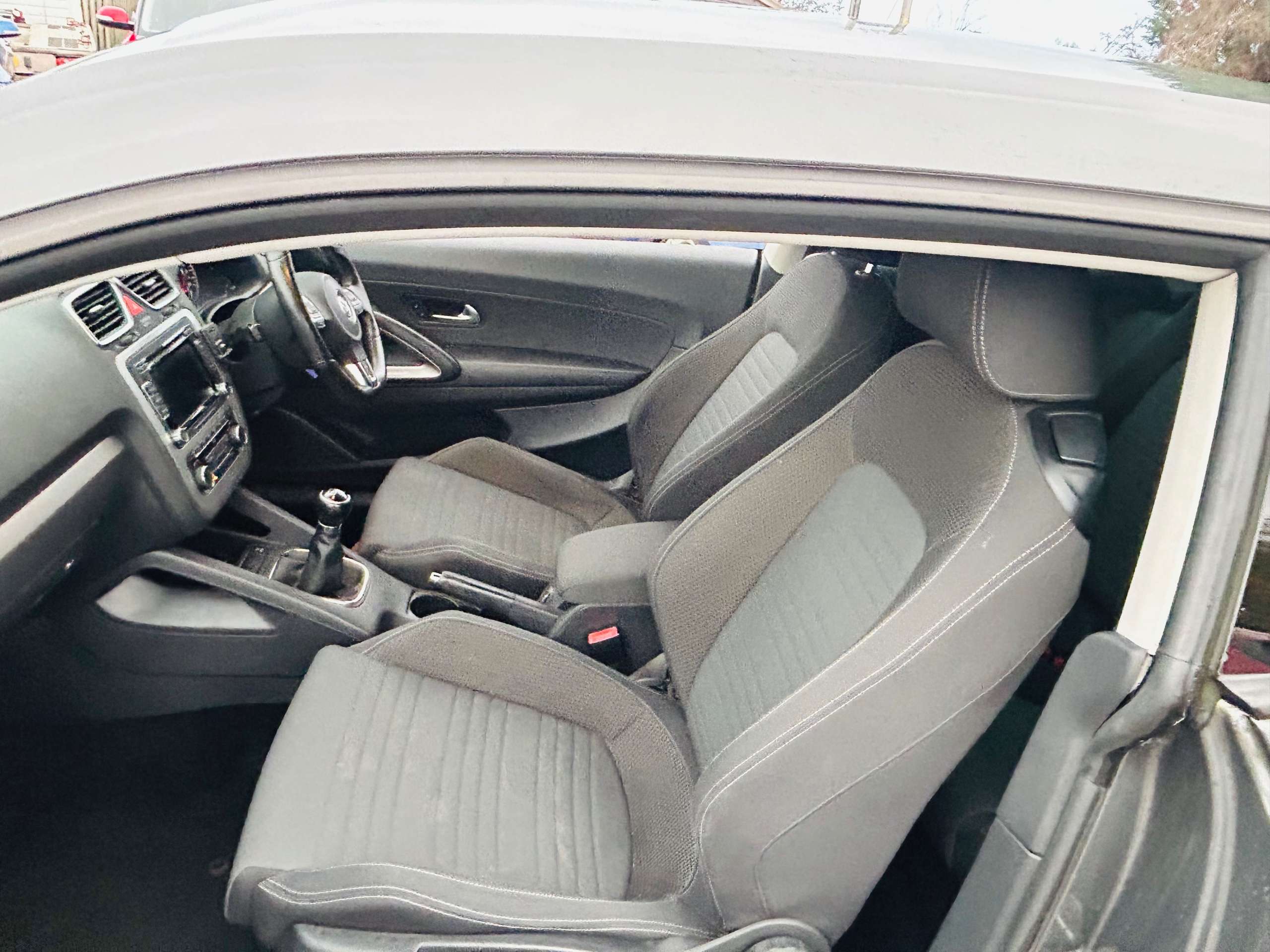 2011 VOLKSWAGEN SCIROCCO 2011 VOLKSWAGEN SCIROCCO