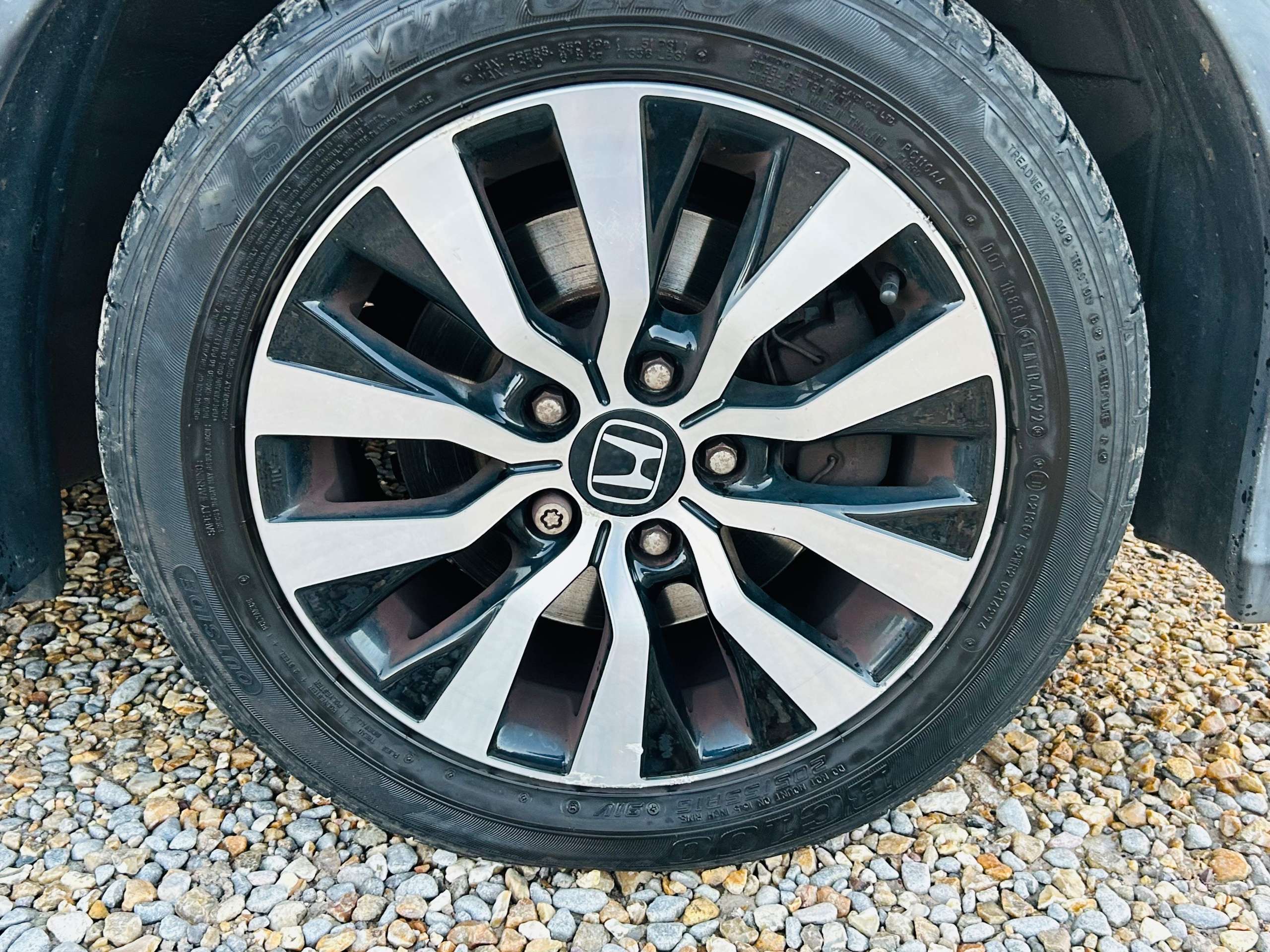 A 2014 HONDA CIVIC 1.6 i-DTEC SE Plus Tourer 5dr Diesel Manual Euro 5 (s/s) (120 ps) A 2014 HONDA CIVIC 1.6 i-DTEC SE Plus Tourer 5dr Diesel Manual Euro 5 (s/s) (120 ps)