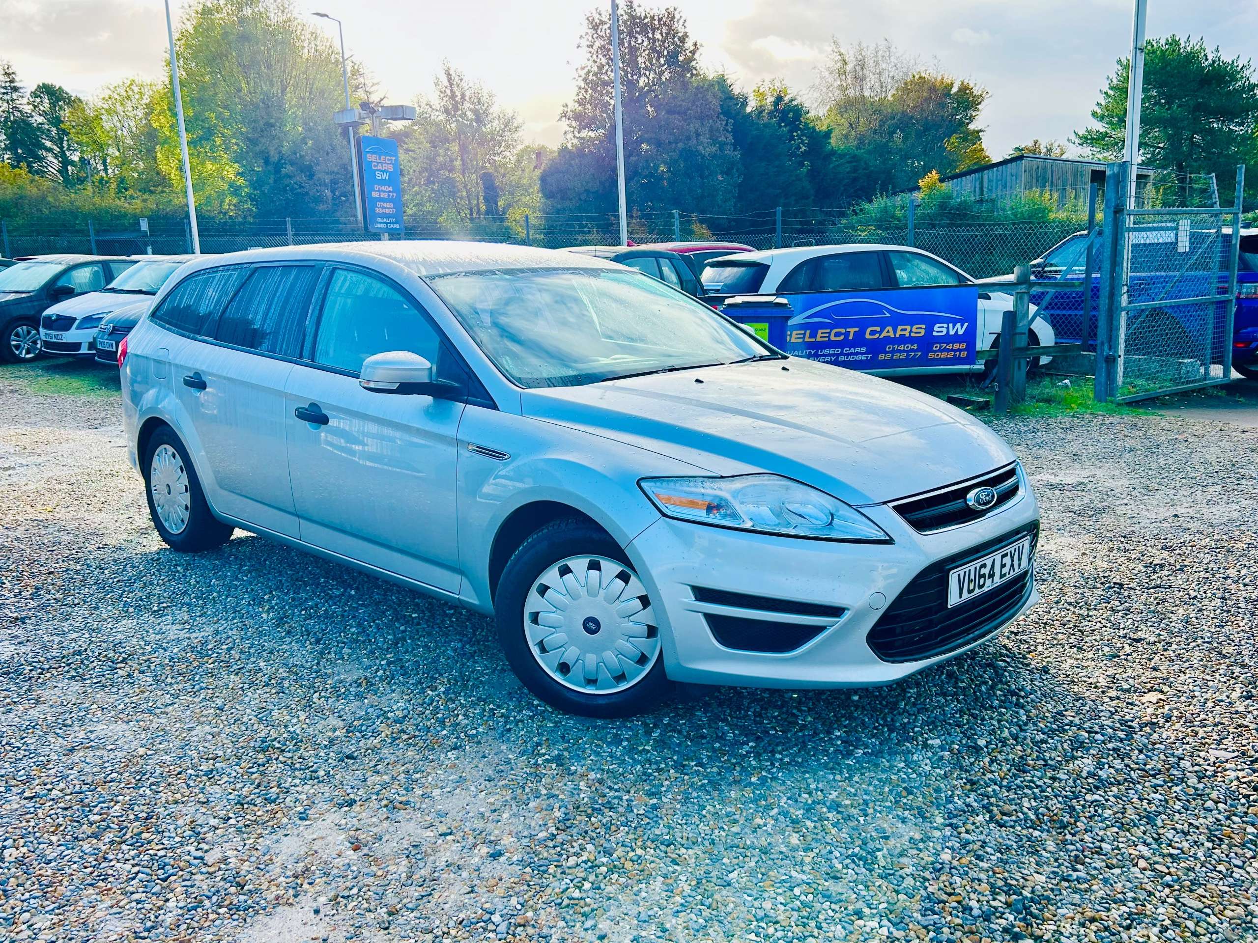 A 2014 FORD MONDEO 1.6 TDCi ECOnetic Edge Estate 5dr Diesel Manual Euro 5 (s/s) (115 ps) A 2014 FORD MONDEO 1.6 TDCi ECOnetic Edge Estate 5dr Diesel Manual Euro 5 (s/s) (115 ps)