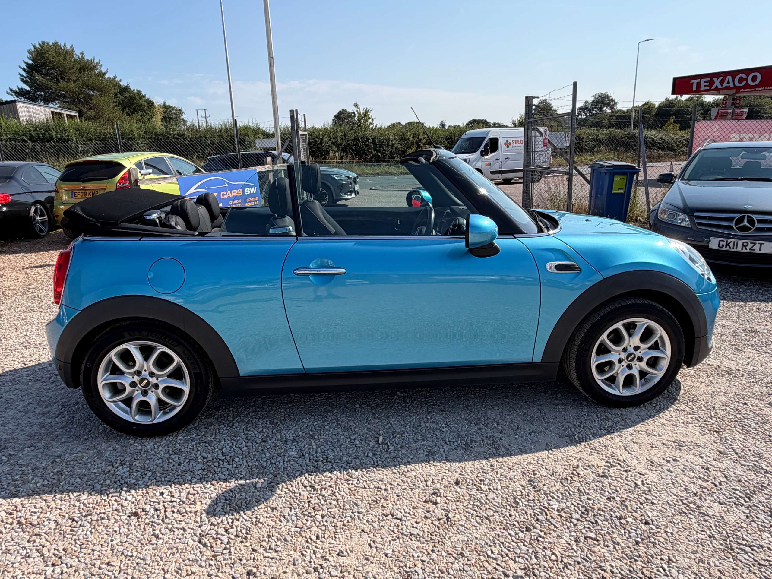 2017 MINI CONVERTIBLE 2017 MINI CONVERTIBLE