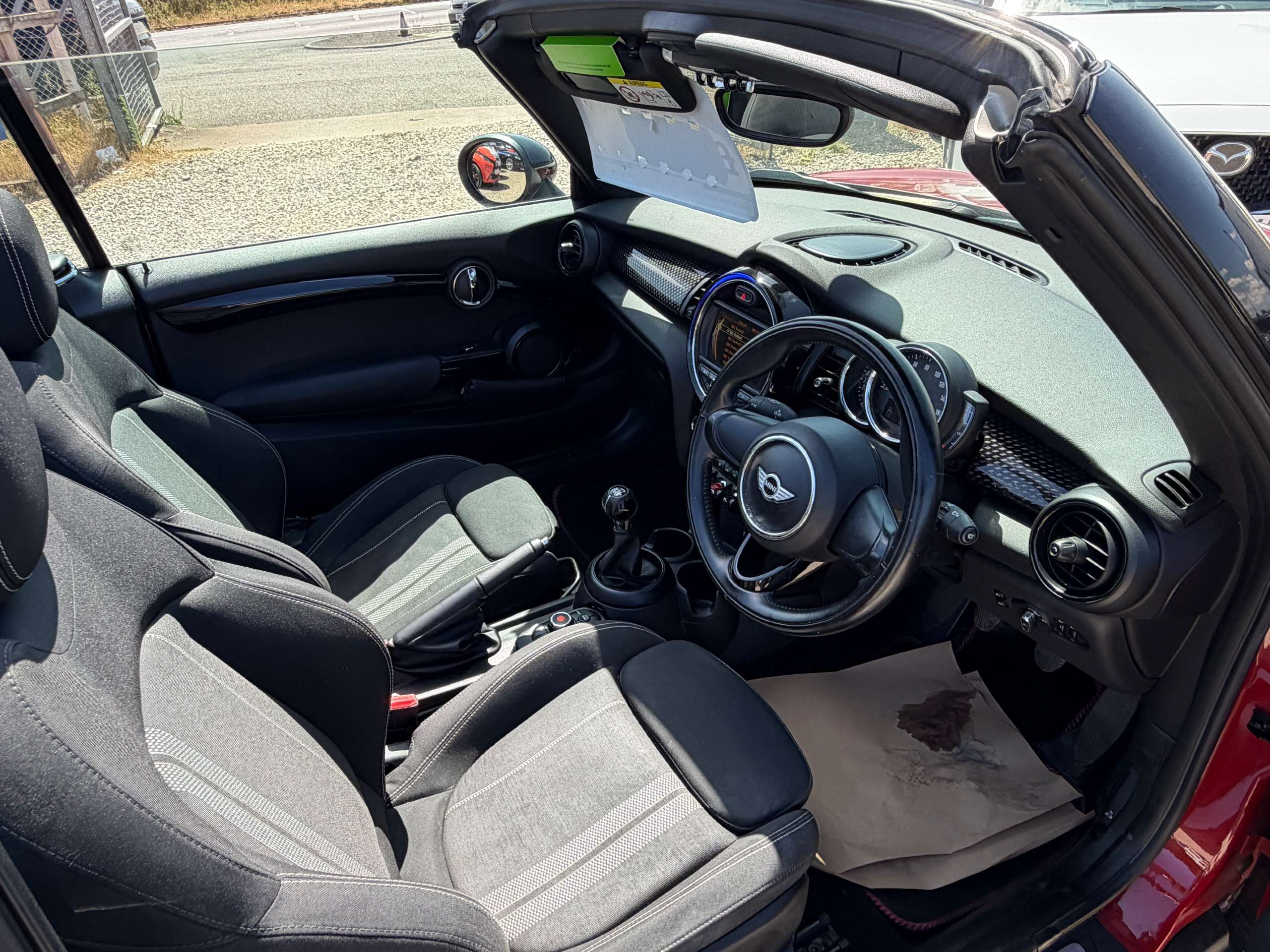 A 2018 MINI CONVERTIBLE 2.0 Cooper S Convertible 2dr Petrol Manual Euro 6 (s/s) (192 ps) A 2018 MINI CONVERTIBLE 2.0 Cooper S Convertible 2dr Petrol Manual Euro 6 (s/s) (192 ps)