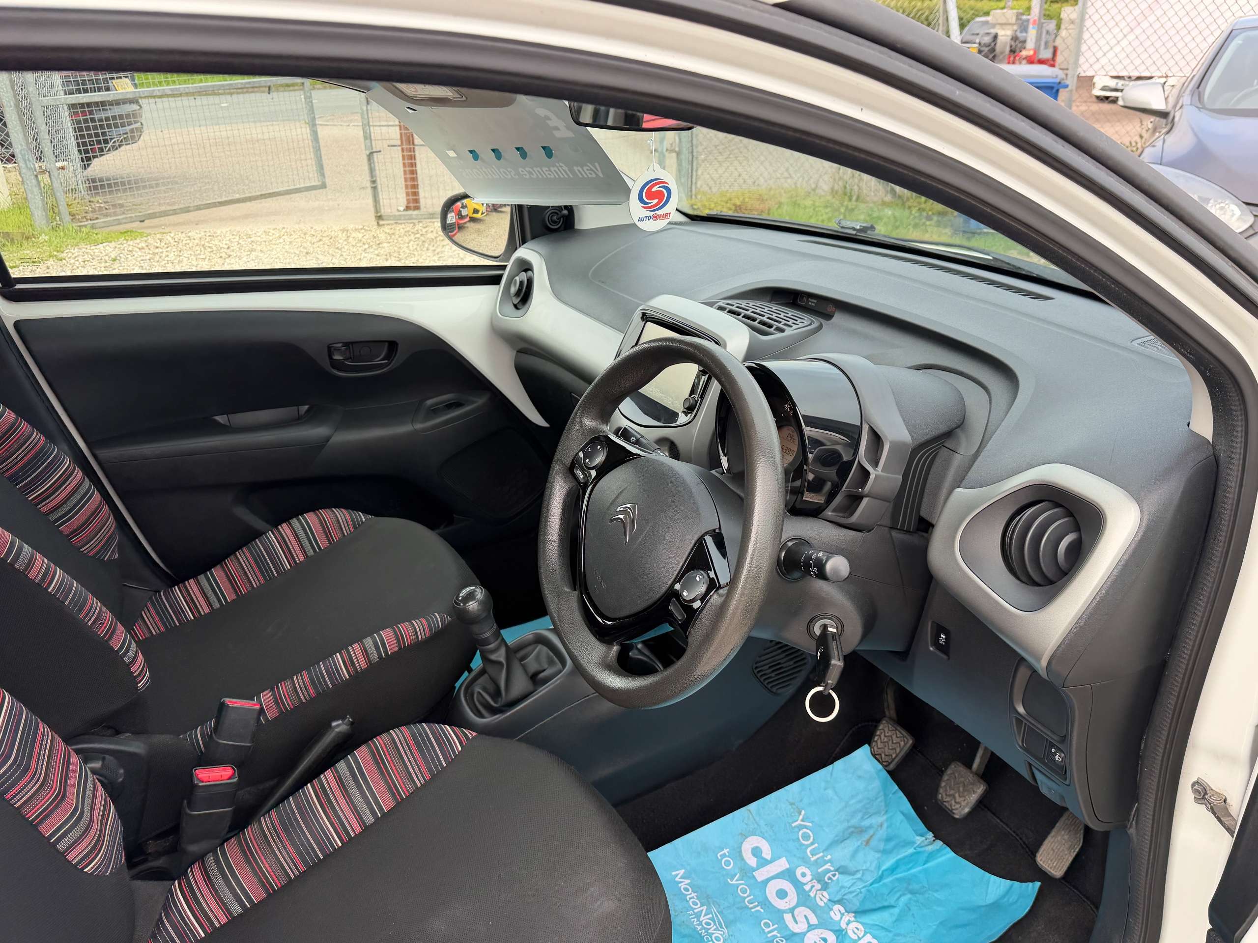 A 2016 CITROEN C1 1.0 VTi Feel Hatchback 5dr Petrol Manual Euro 6 (68 ps) A 2016 CITROEN C1 1.0 VTi Feel Hatchback 5dr Petrol Manual Euro 6 (68 ps)