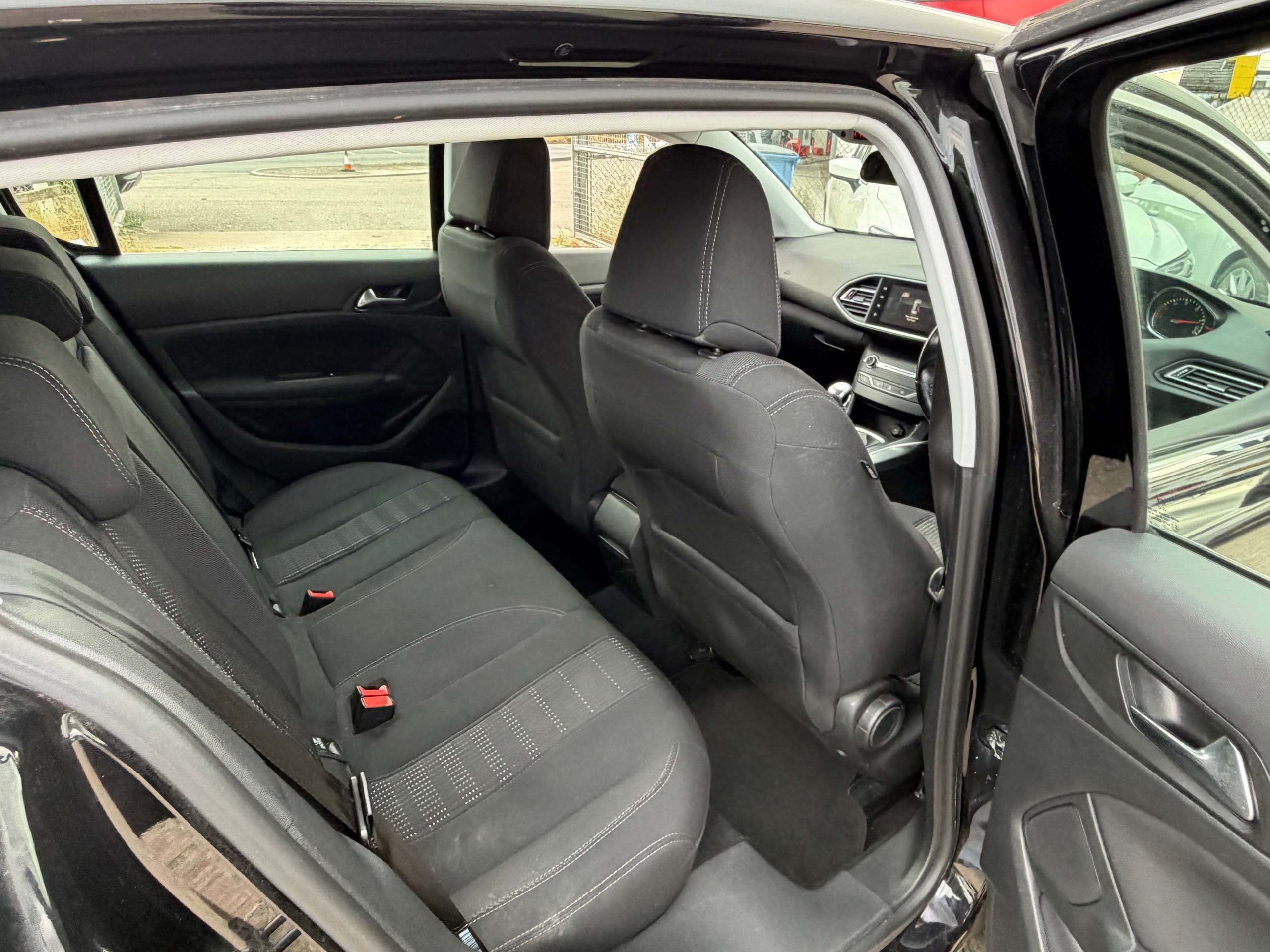 2016 PEUGEOT 308 2016 PEUGEOT 308