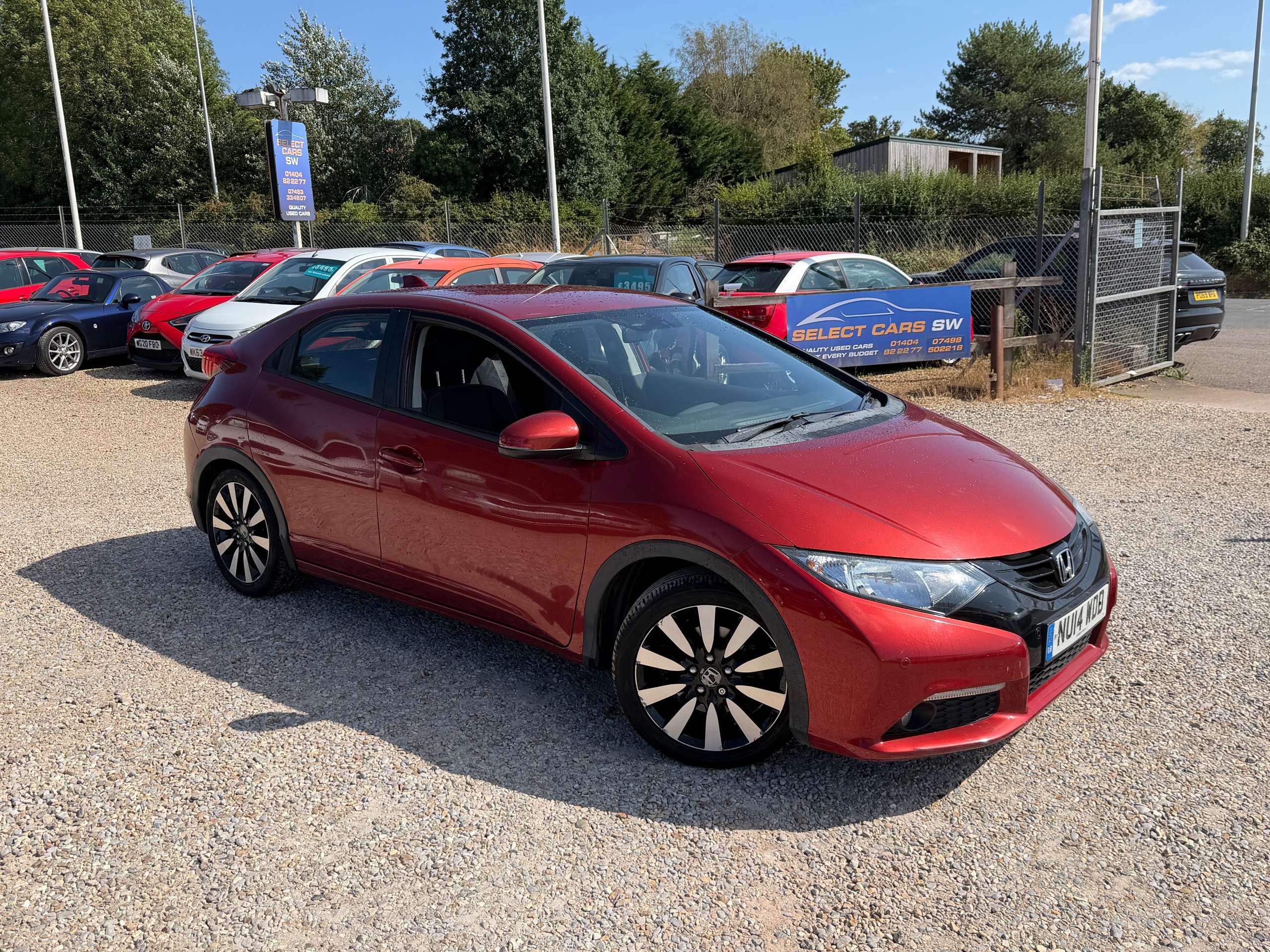 A 2014 HONDA CIVIC 1.8 i-VTEC SE Plus Hatchback 5dr Petrol Auto Euro 5 (142 ps) A 2014 HONDA CIVIC 1.8 i-VTEC SE Plus Hatchback 5dr Petrol Auto Euro 5 (142 ps)