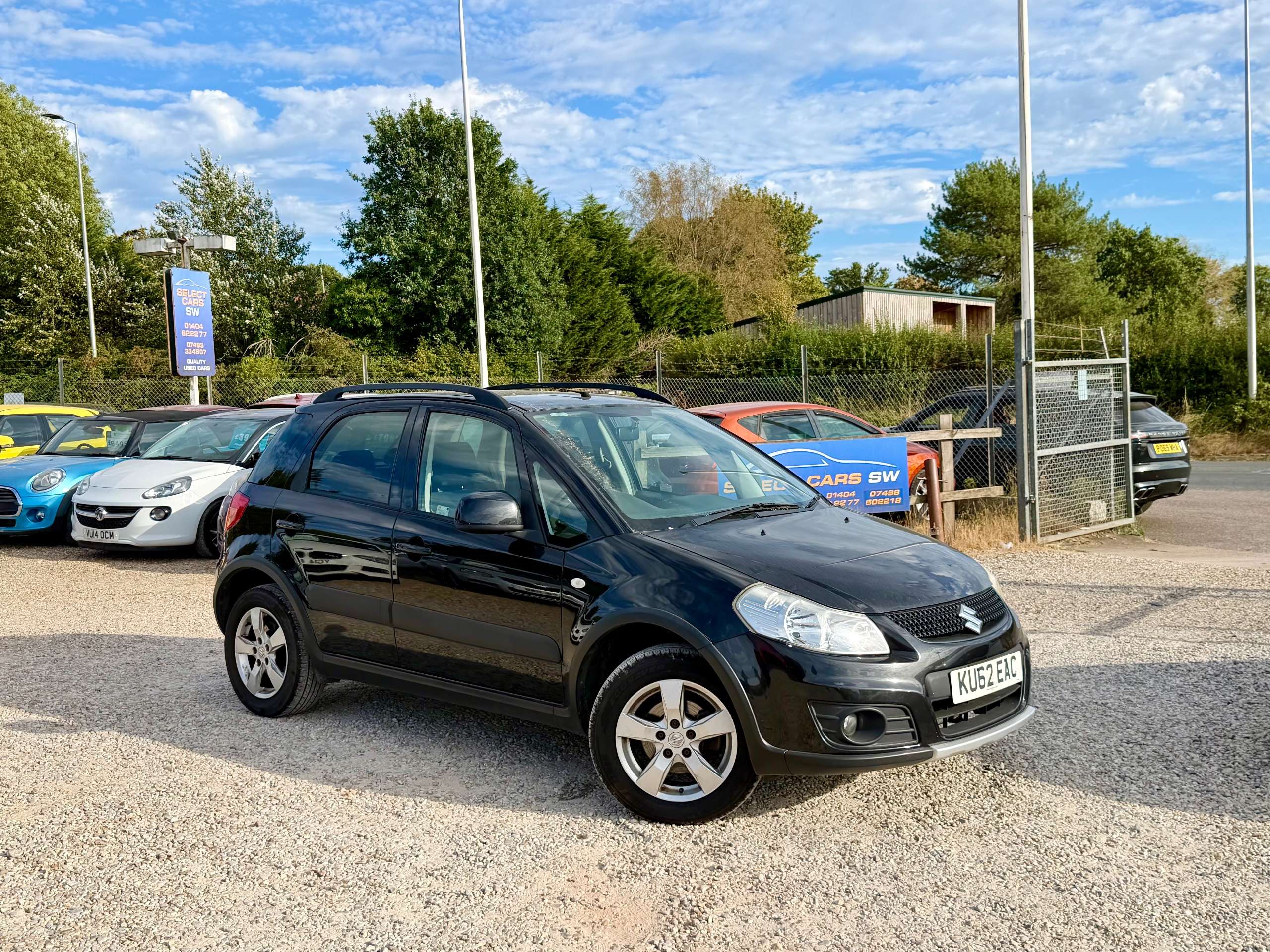 A 2012 SUZUKI SX4 1.6 SZ5 SUV 5dr Petrol Manual 4Grip Euro 5 (120 ps) A 2012 SUZUKI SX4 1.6 SZ5 SUV 5dr Petrol Manual 4Grip Euro 5 (120 ps)